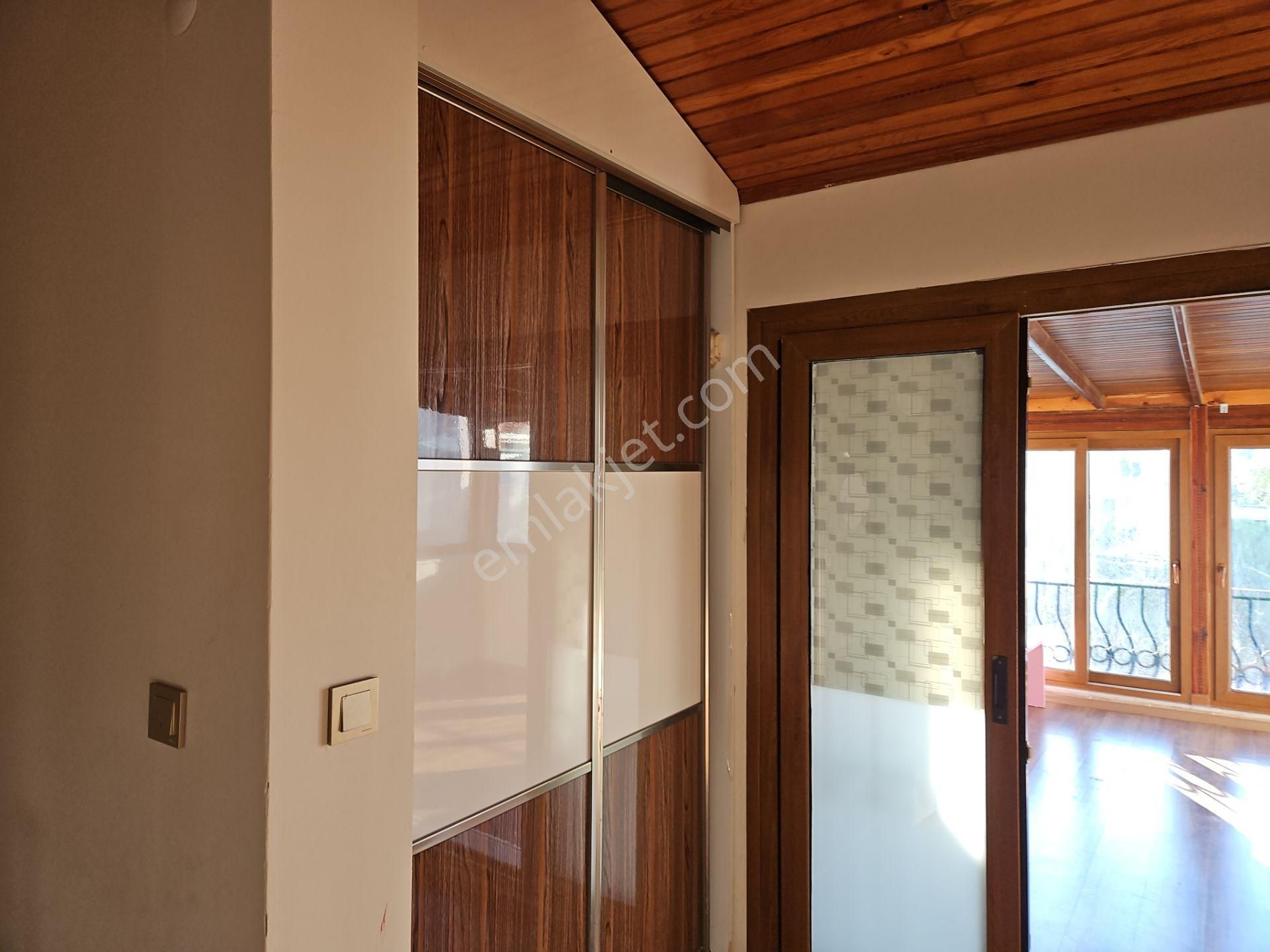 Çiğli Yurtkent Sitesinde Fırsat Tripleks Villa !!! - Görsel 19