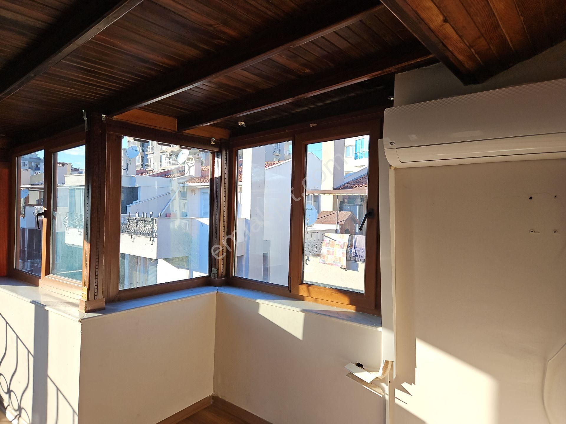 Çiğli Yurtkent Sitesinde Fırsat Tripleks Villa !!! - Görsel 21