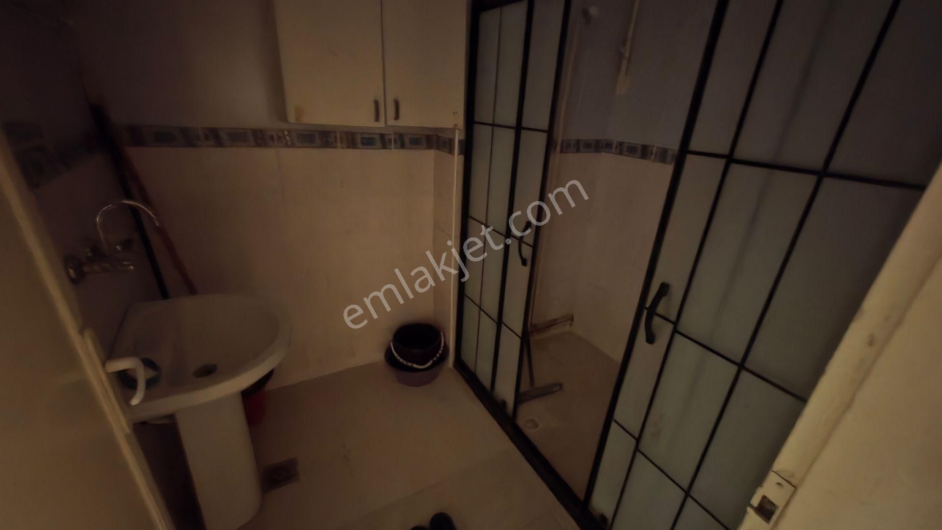 Kent Emlak' Tan Abidin Paşada 85 Metre Kare Kot -1 De Eşyalı 2+1 Daire - Görsel 12