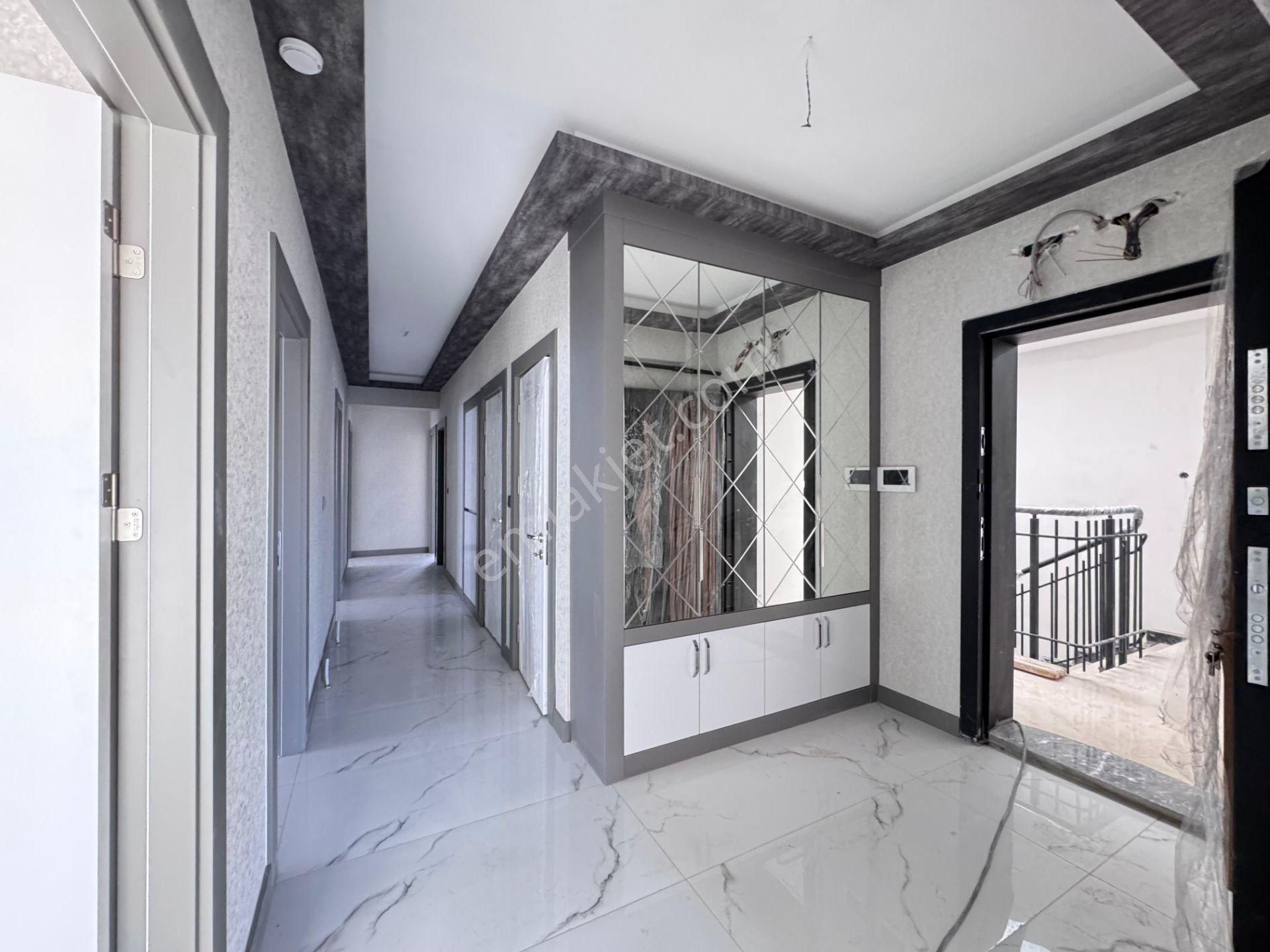 Yenikent Mustafa Kemal'de Cadde'de Satılık 4+1 Daire - Görsel 32