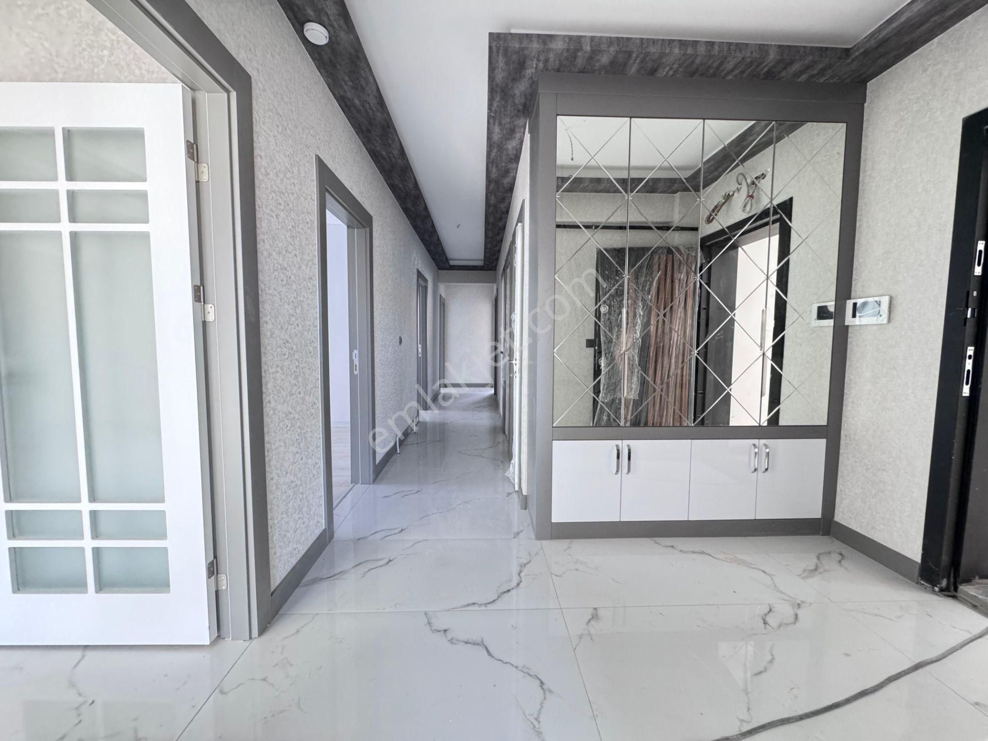 Yenikent Mustafa Kemal'de Cadde'de Satılık 4+1 Daire - Görsel 30