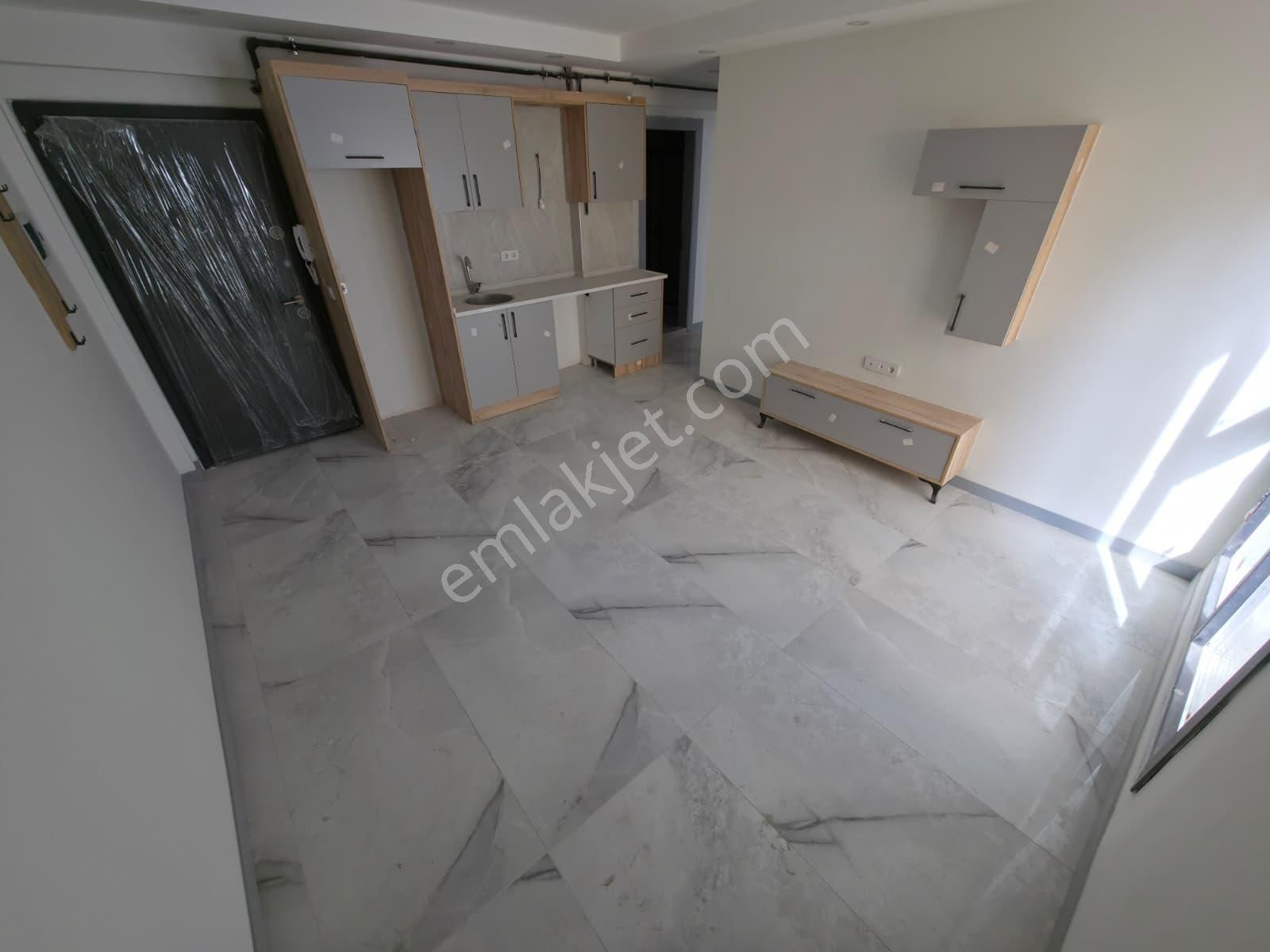 Özmecaz'dan Lozan Cad. Mevki 2+1 Balkonlu Sıfır Apart