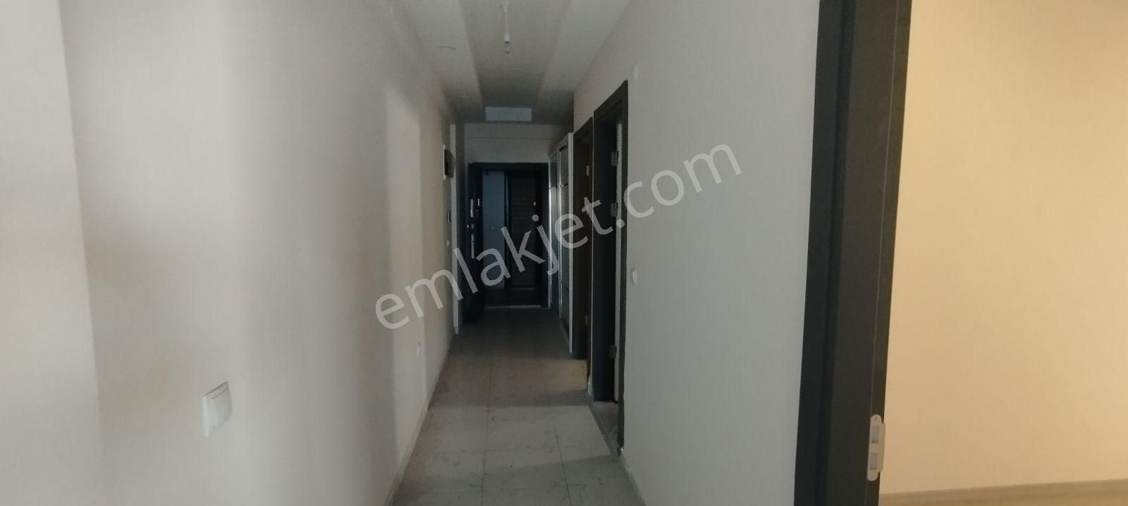 Kuşadası Merkezde Acil Satılık Sıfır 2+1 Daire - Görsel 15