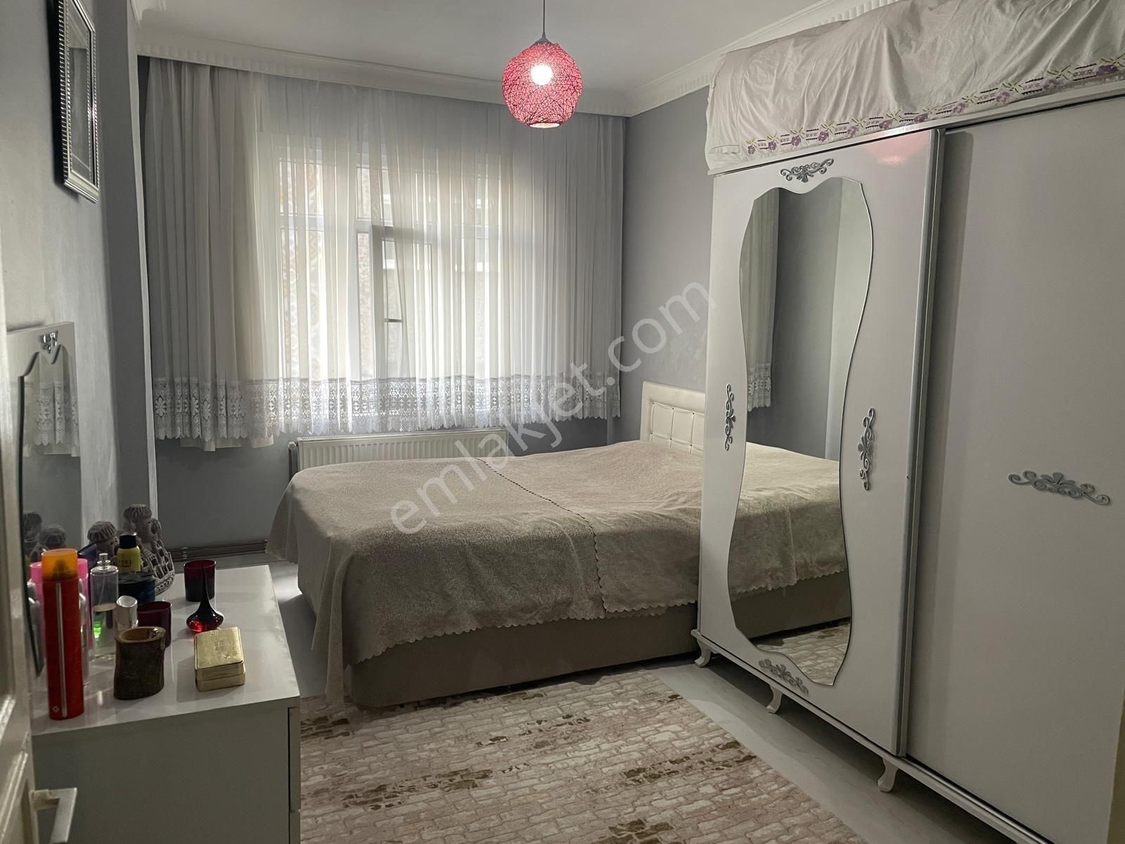 İstanbul Esenler Oruç Reis Mahallesinde 2+1 Satılık Daire - Görsel 3