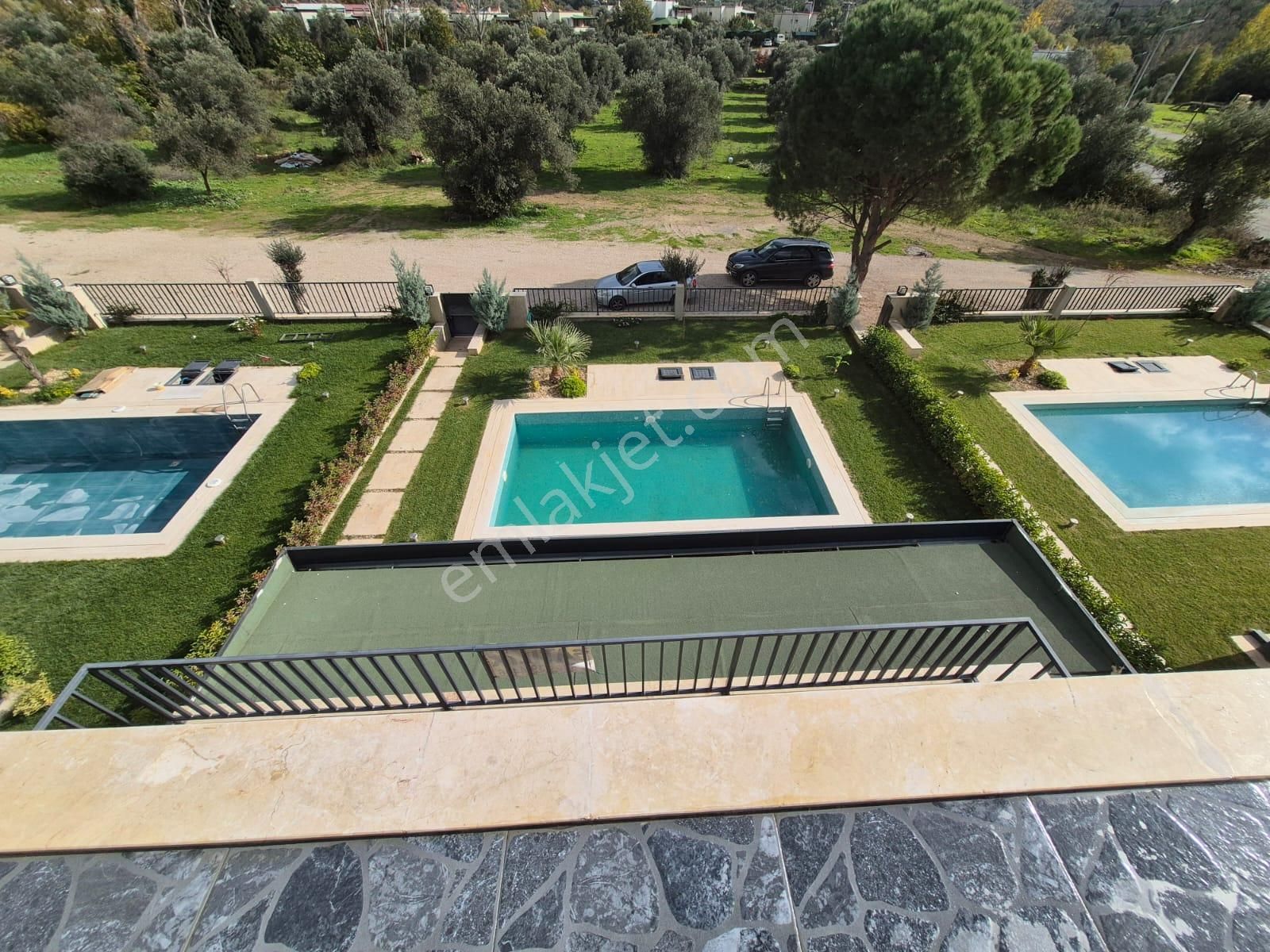 Poyraz Gayrimenkul'den Güre'de Satılık Ultra Lüks Tek Müstakil Villa - Görsel 36