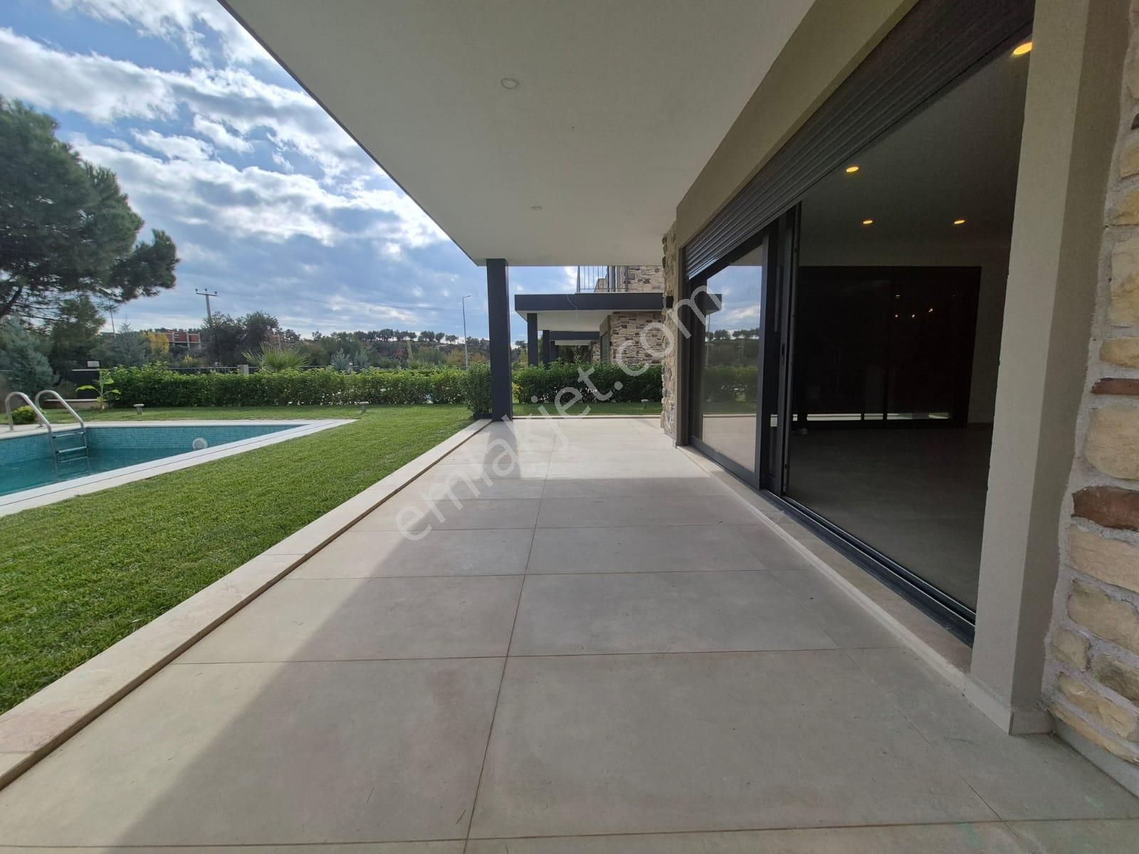 Poyraz Gayrimenkul'den Güre'de Satılık Ultra Lüks Tek Müstakil Villa - Görsel 5