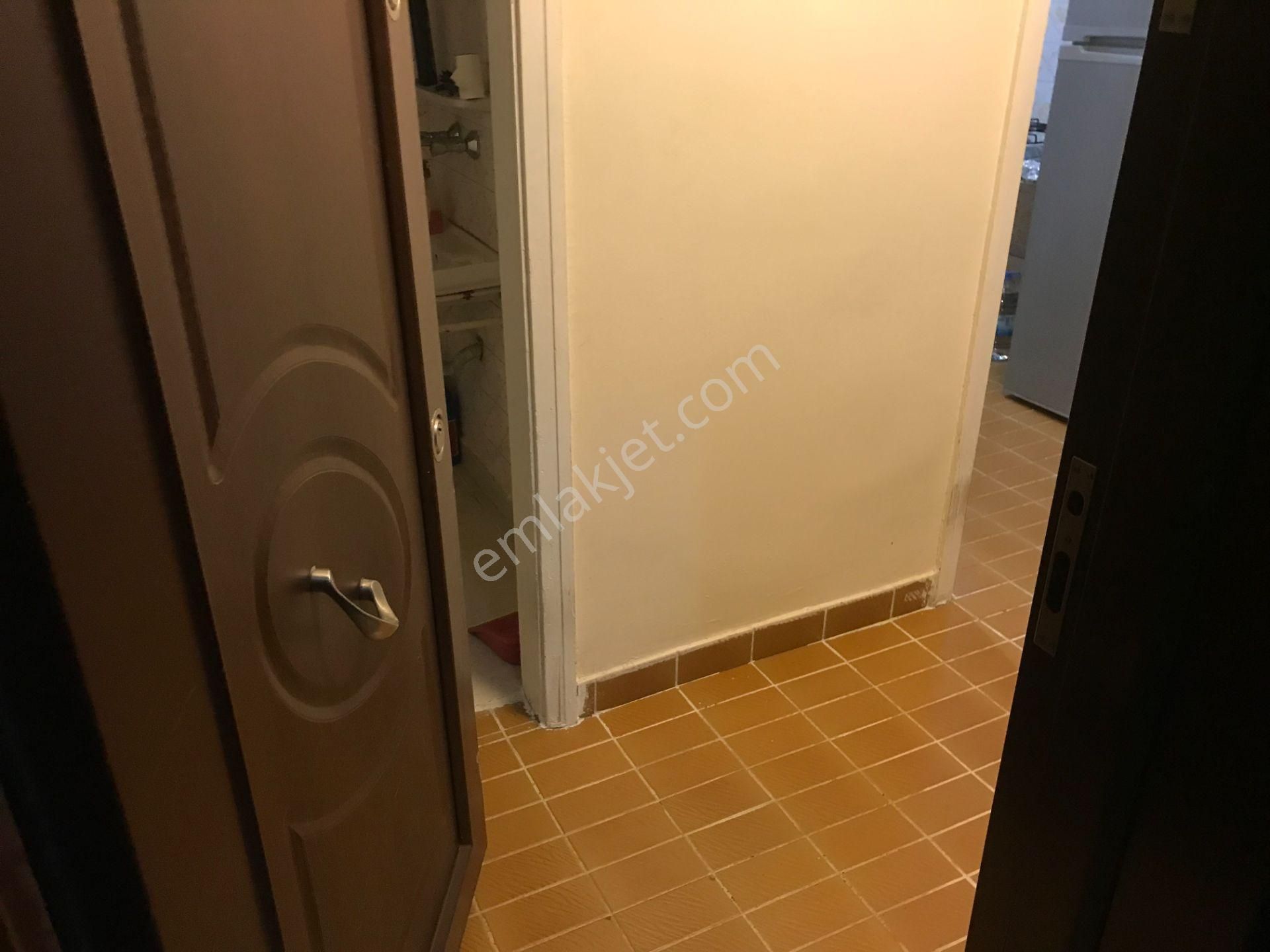 Kavaklıkta Satlık Daire Yüksek Giriş 1oda 1salon Kombili - Görsel 4