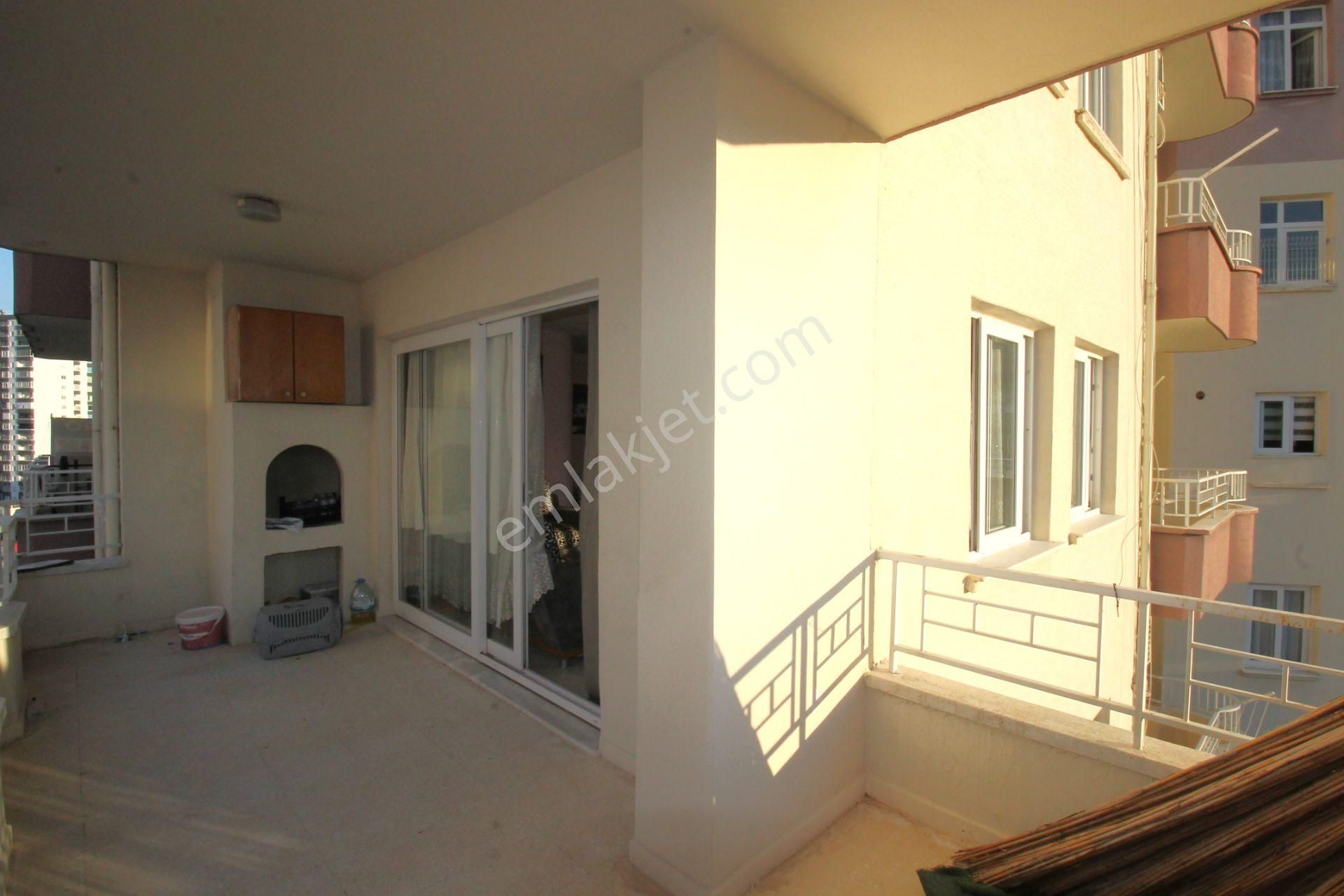 Retro’dan Vipol Civarı Site İçi Dokunuşlarınızla Tarz Yaratacağınız Geniş 3+1 - Görsel 9