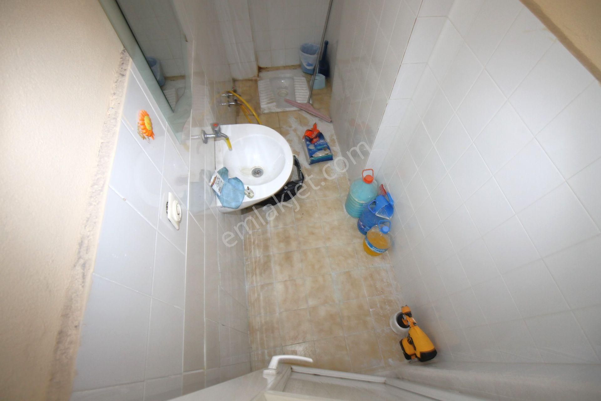 Retro’dan Vipol Civarı Site İçi Dokunuşlarınızla Tarz Yaratacağınız Geniş 3+1 - Görsel 3