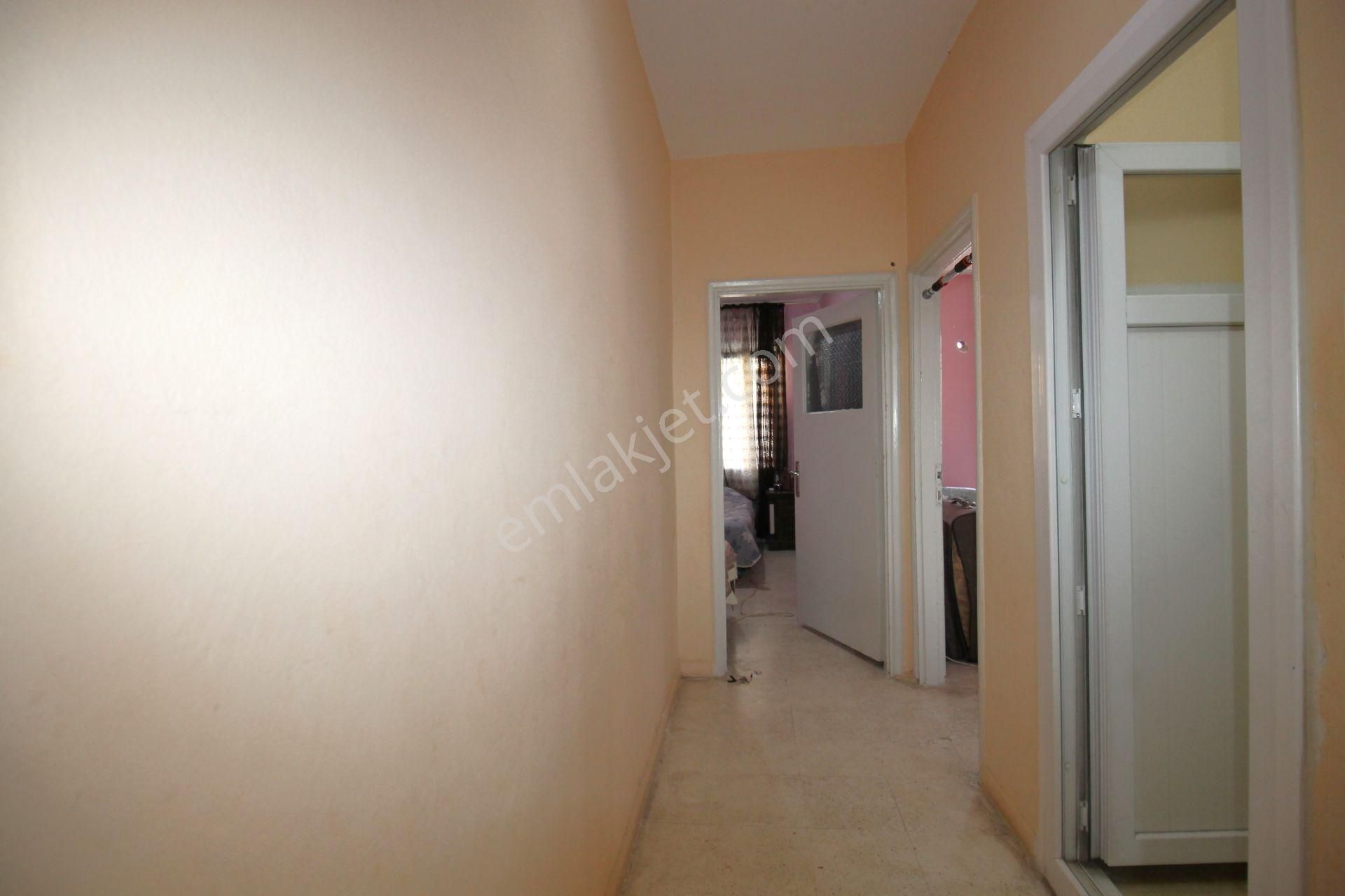 Retro’dan Vipol Civarı Site İçi Dokunuşlarınızla Tarz Yaratacağınız Geniş 3+1 - Görsel 13