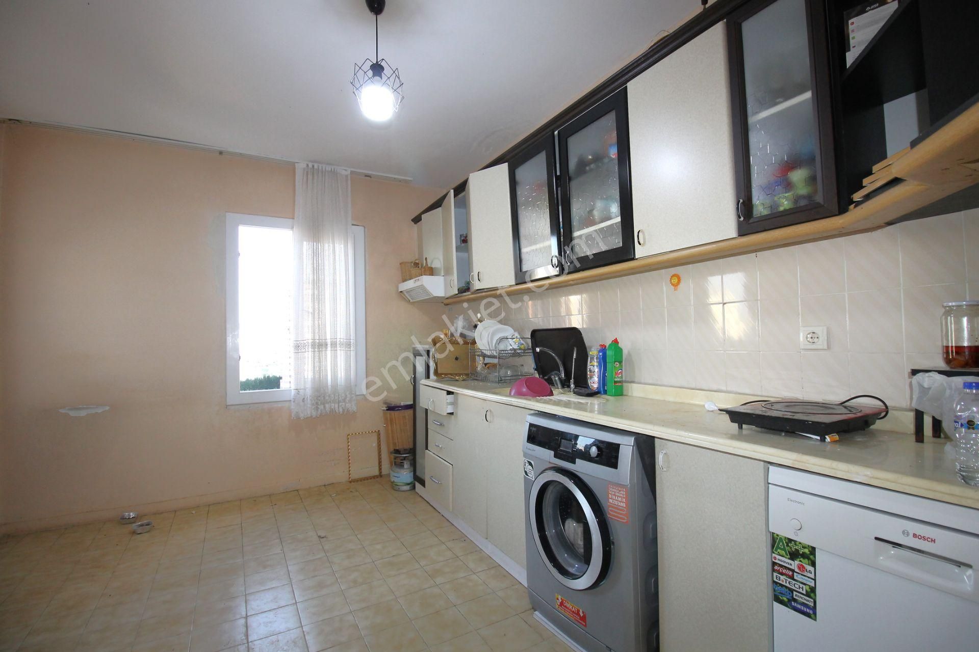 Retro’dan Vipol Civarı Site İçi Dokunuşlarınızla Tarz Yaratacağınız Geniş 3+1 - Görsel 4