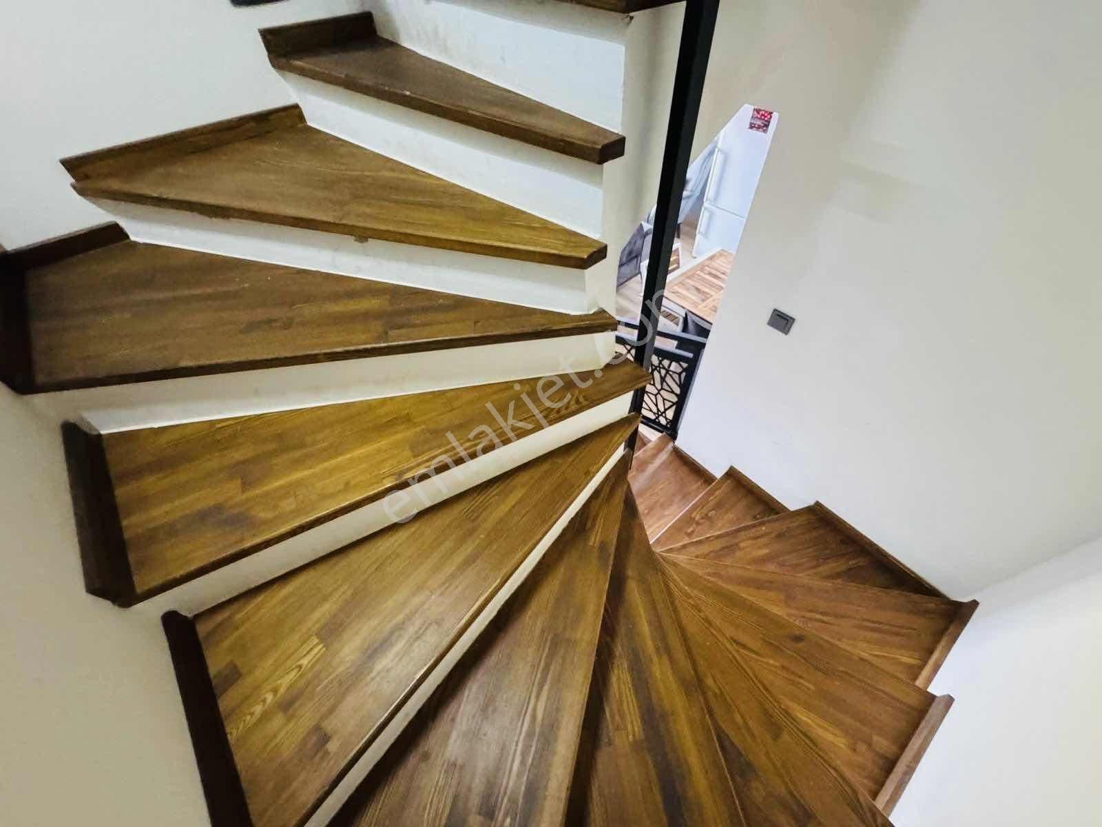 Kuşadası Davutlarda Butik Sitede Eşyalı Satılık 2+1 Villa - Görsel 34