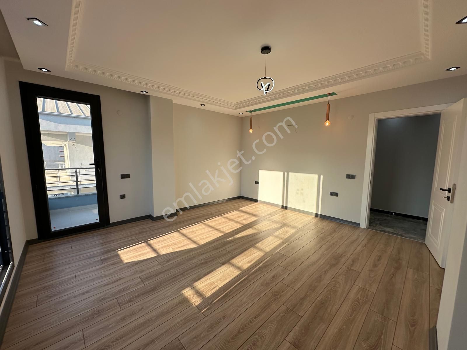 Didim Merkezde Tam Müstakil Havuzlu Villa - Görsel 19