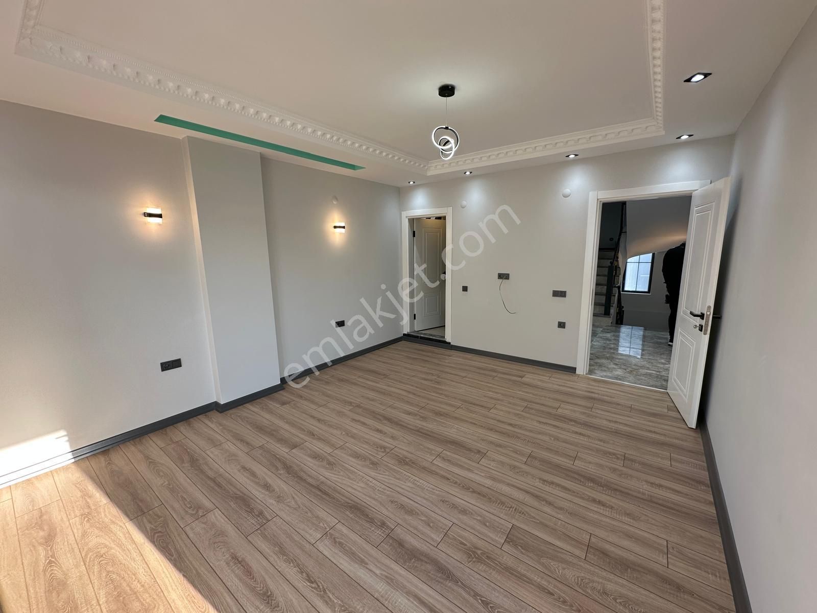 Didim Merkezde Tam Müstakil Havuzlu Villa - Görsel 15