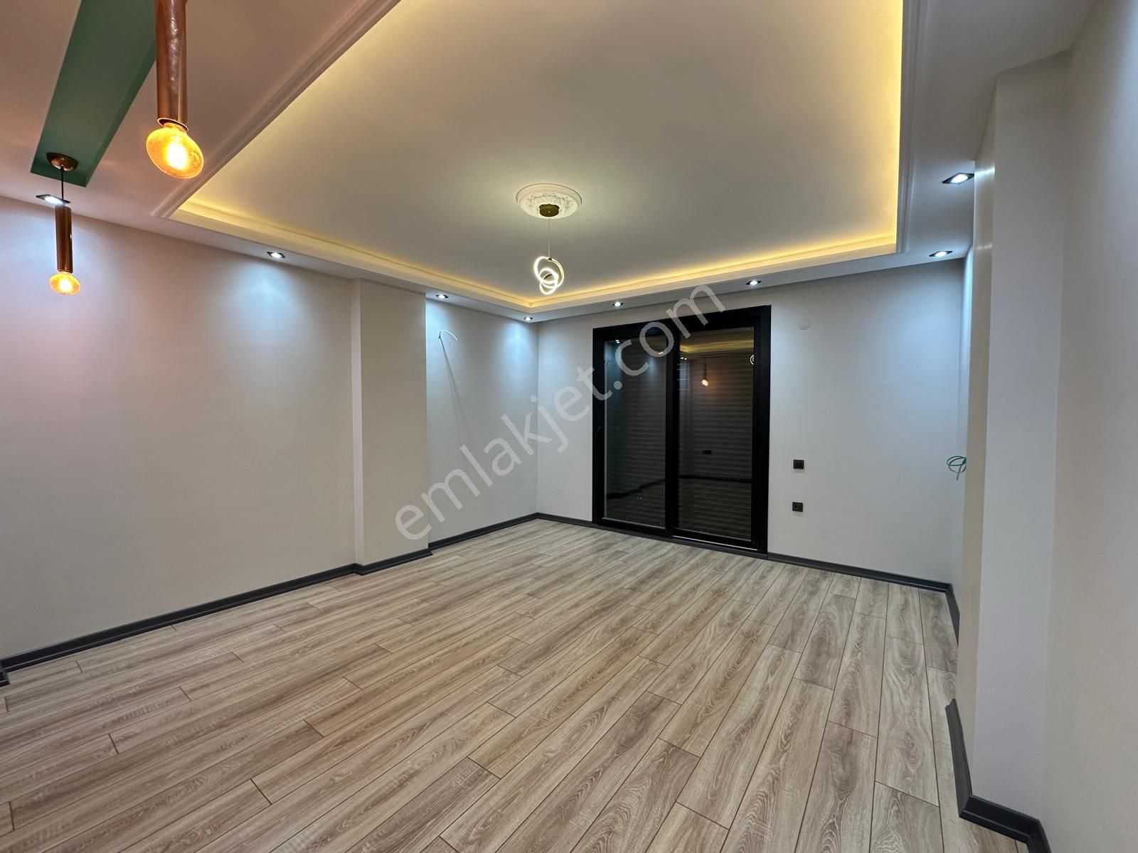 Didim Merkezde Tam Müstakil Havuzlu Villa - Görsel 12