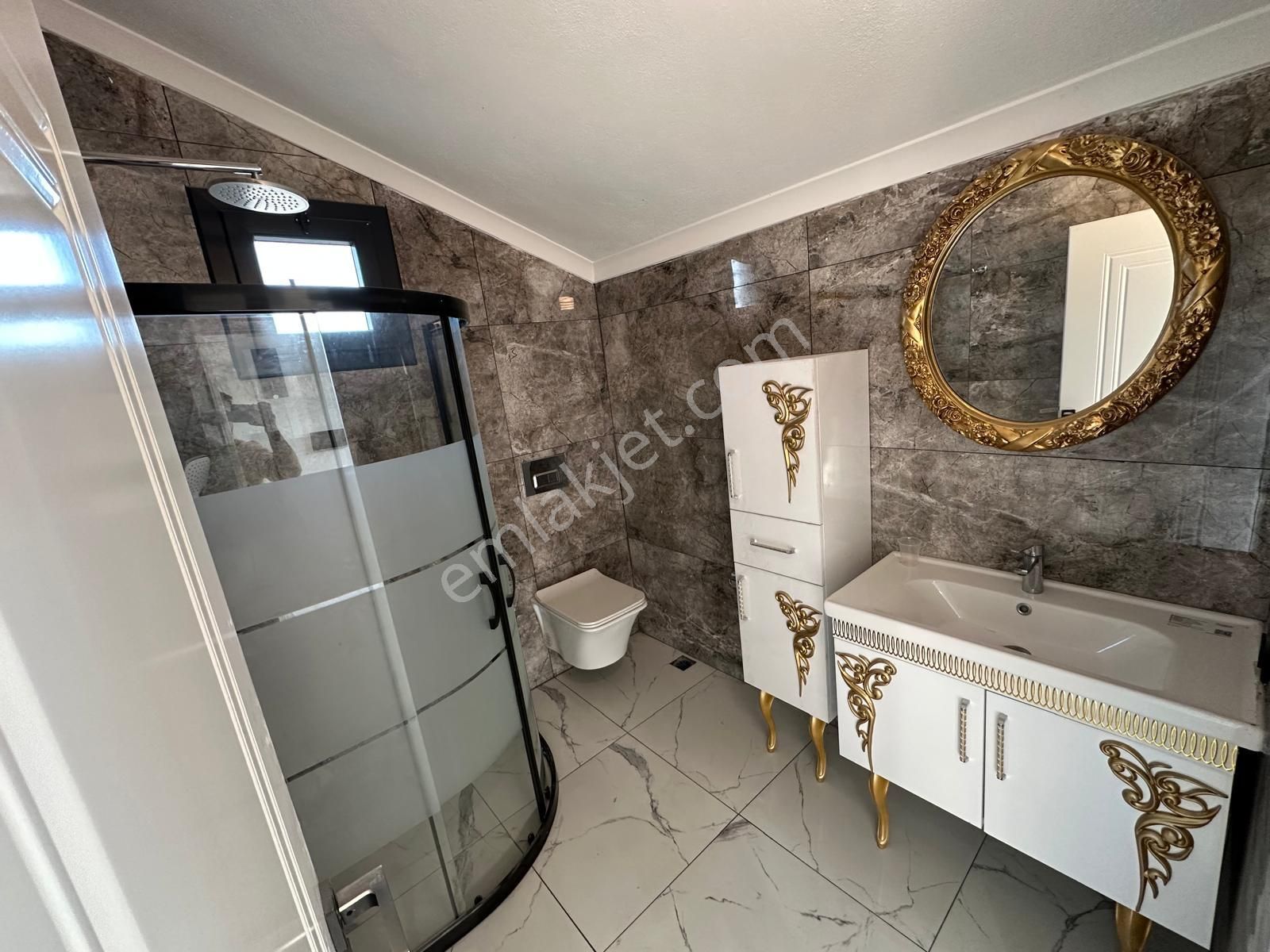 Didim Merkezde Tam Müstakil Havuzlu Villa - Görsel 11