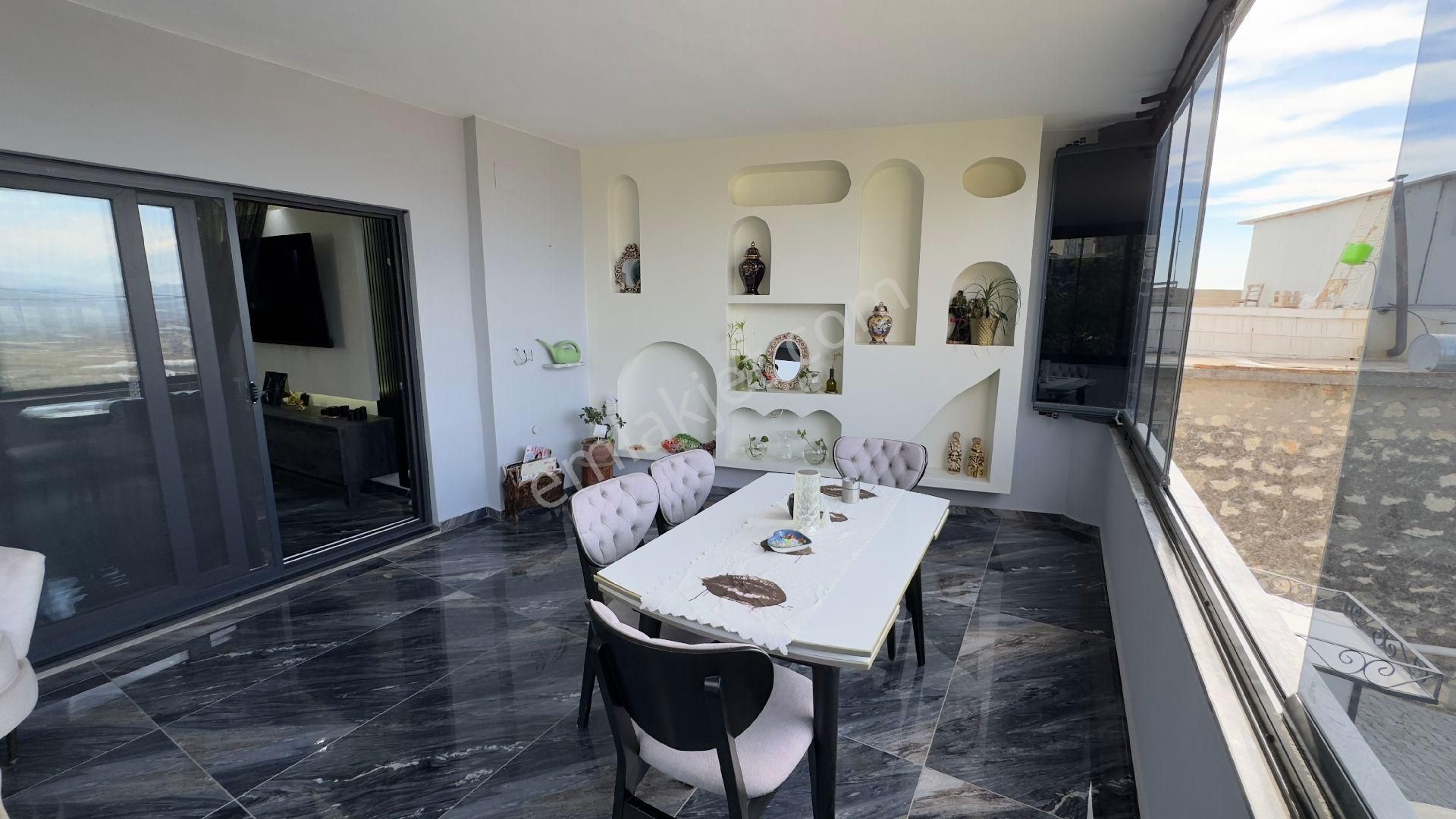 Ra Gayrimenkul Dedeler Mh.özel Tasarım Teraslı Tripleks Villa - Görsel 8