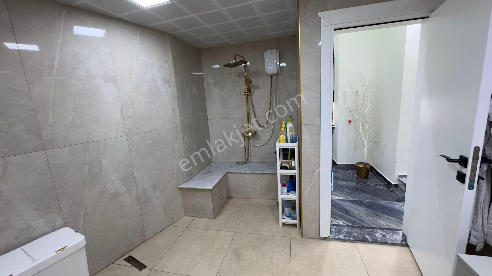 Ra Gayrimenkul Dedeler Mh.özel Tasarım Teraslı Tripleks Villa - Görsel 27