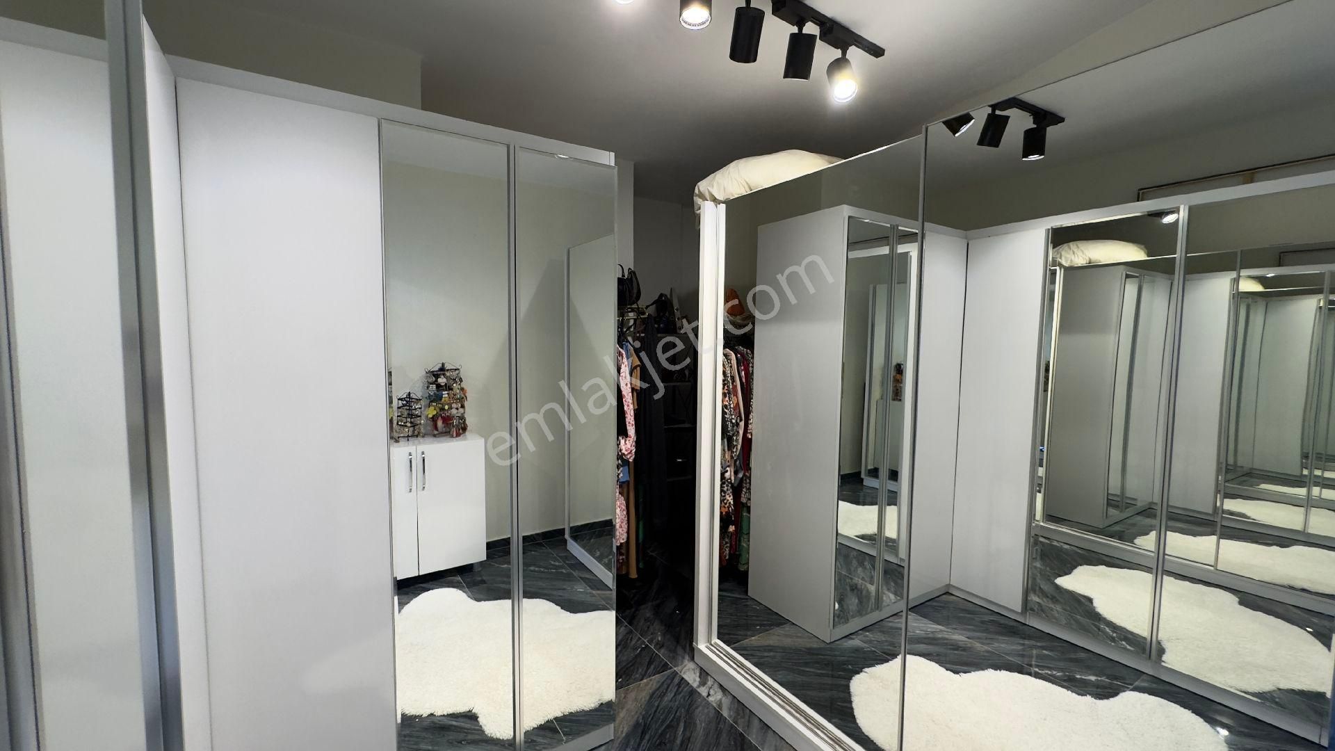 Ra Gayrimenkul Dedeler Mh.özel Tasarım Teraslı Tripleks Villa - Görsel 18