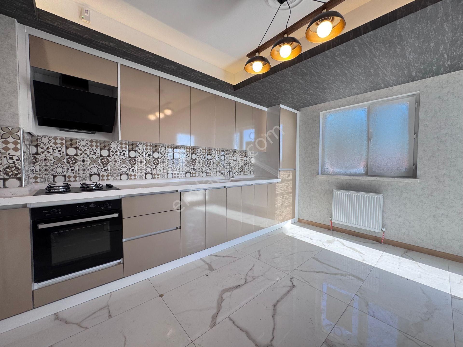 Yenikent Mustafa Kemal'de 3+1 Köşe Başında Kaçırılmayacak Fırsat Daire - Görsel 4