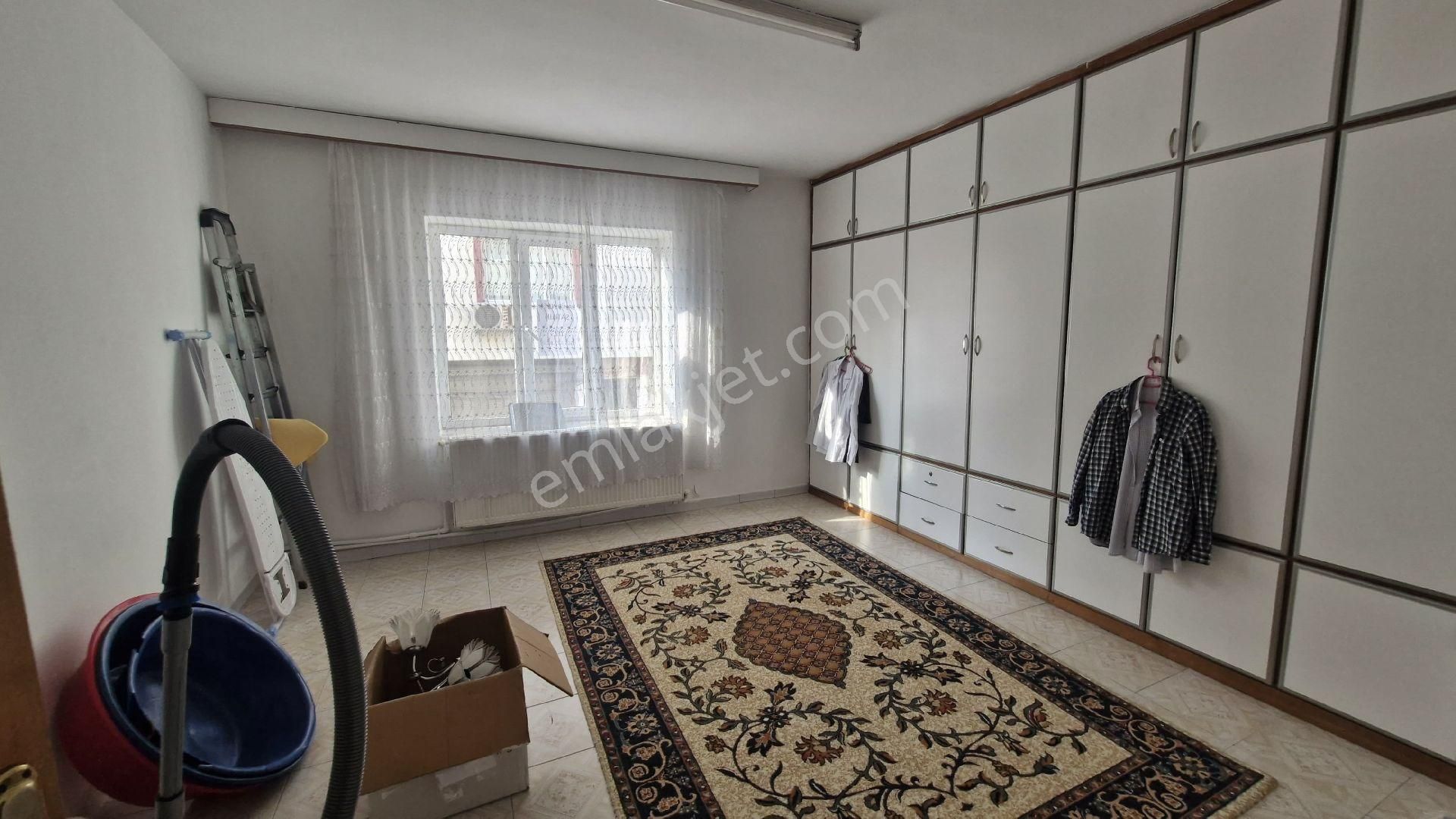 Emir Emlak Ofisinden Mimarsinan Mahallesinde Ana Cadde Üzerinde Müstakil Ev - Görsel 4