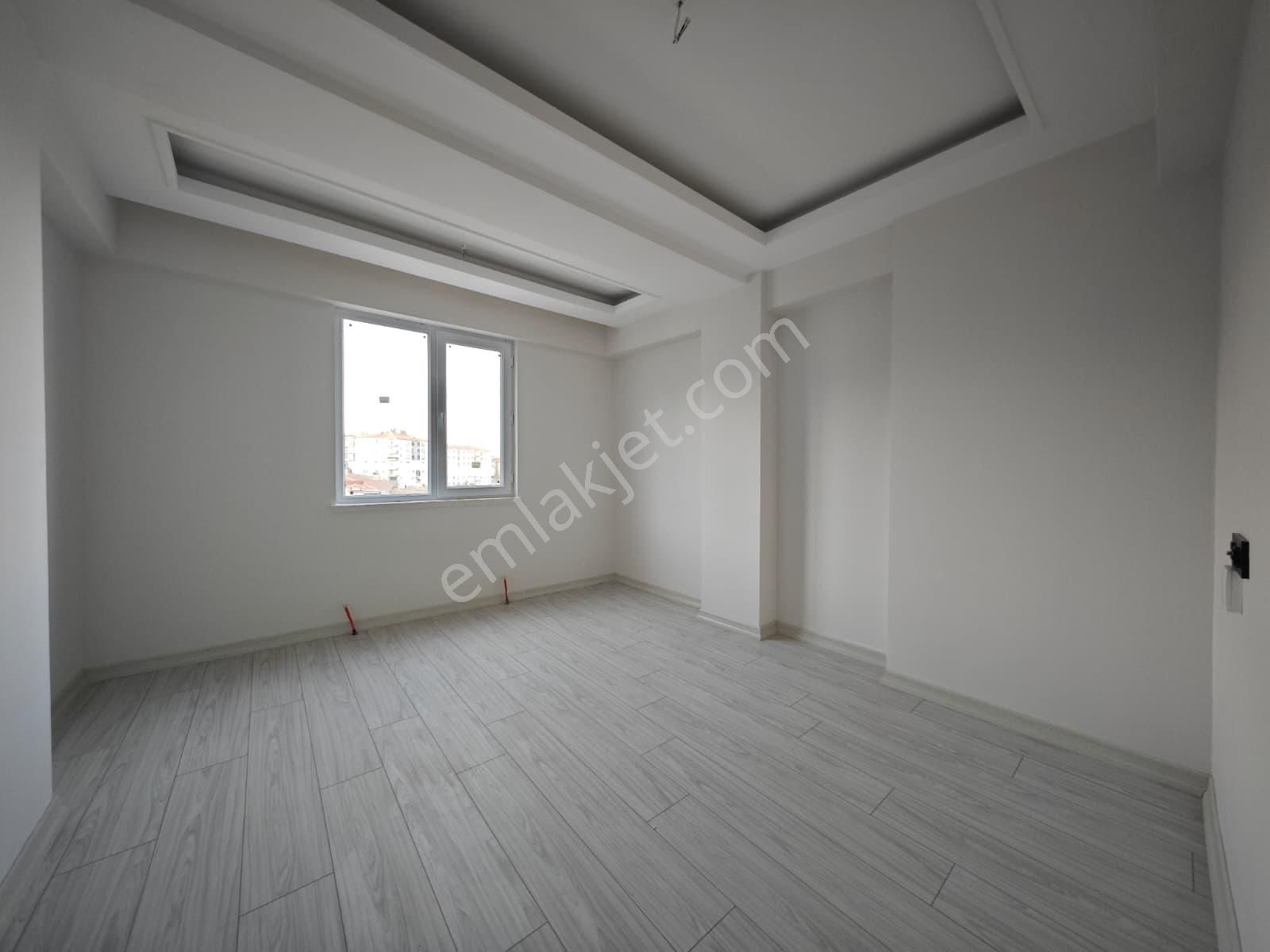 Borsa İst. Lisesi Yakınında Full Yapılı 3+1 Ara Katta Satılık Sıfır Daire !! - Görsel 14