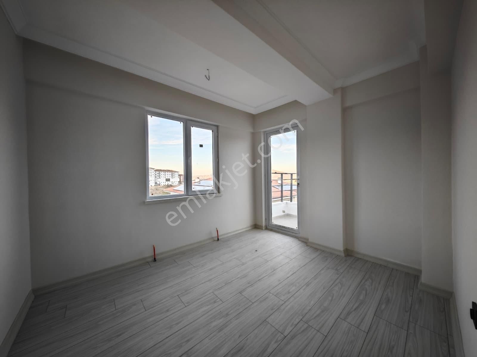 Borsa İst. Lisesi Yakınında Full Yapılı 3+1 Ara Katta Satılık Sıfır Daire !! - Görsel 18