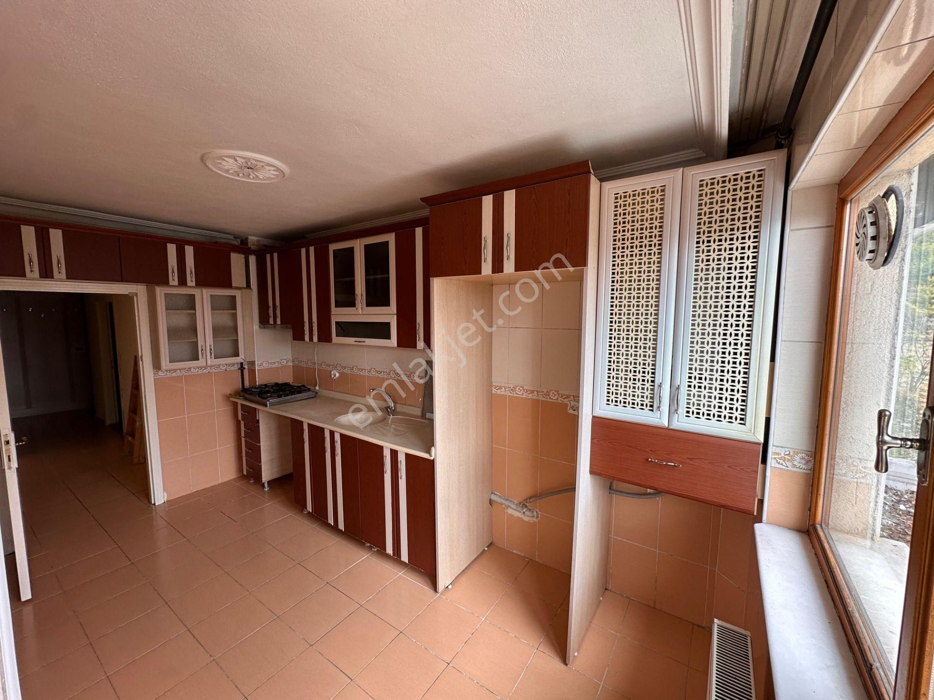 Kaçmaz Fırsat Yukarı Yahyalarda 5+1 Teraslı Dubleks Acil Satılık - Görsel 13