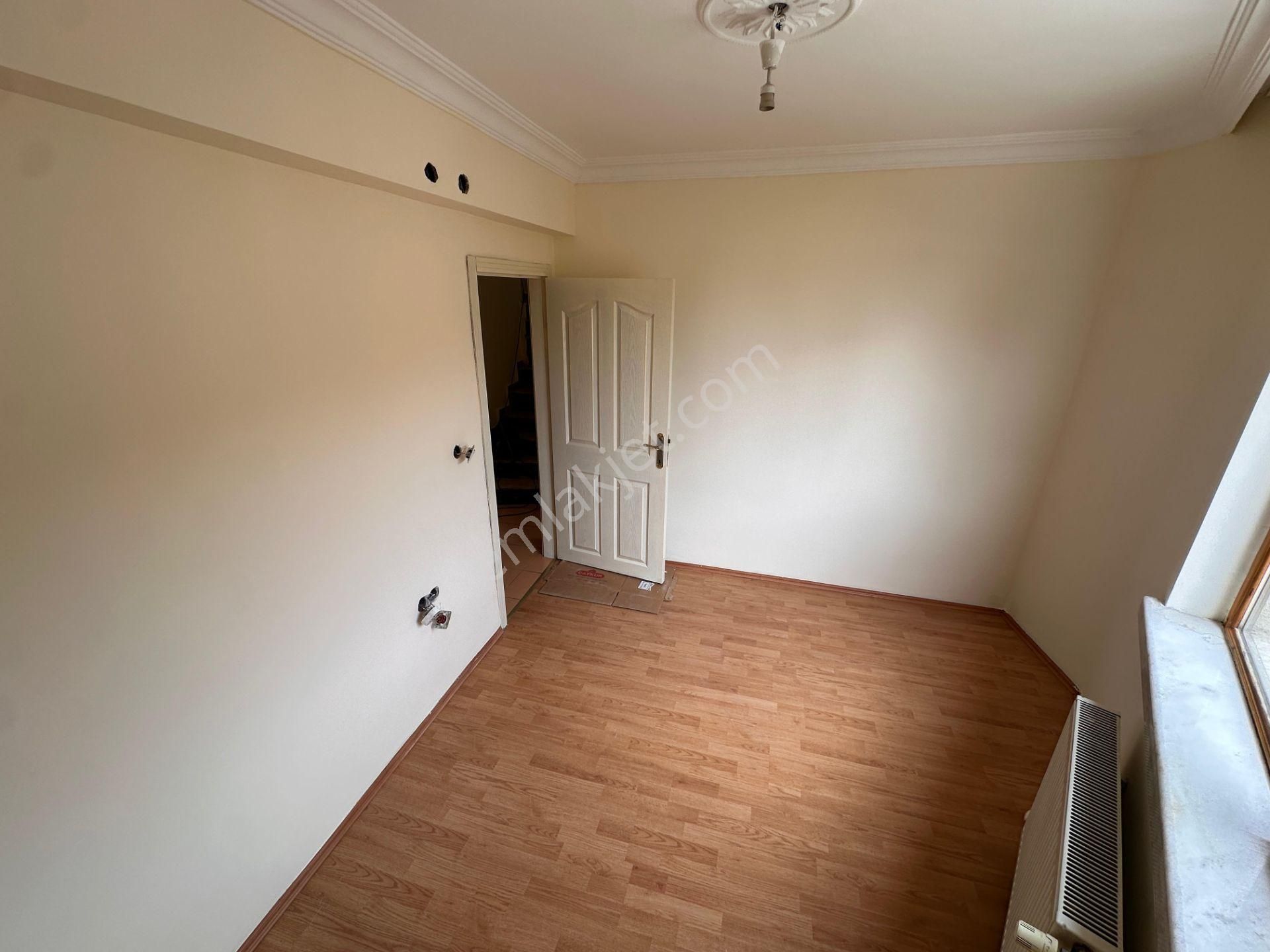 Kaçmaz Fırsat Yukarı Yahyalarda 5+1 Teraslı Dubleks Acil Satılık - Görsel 23