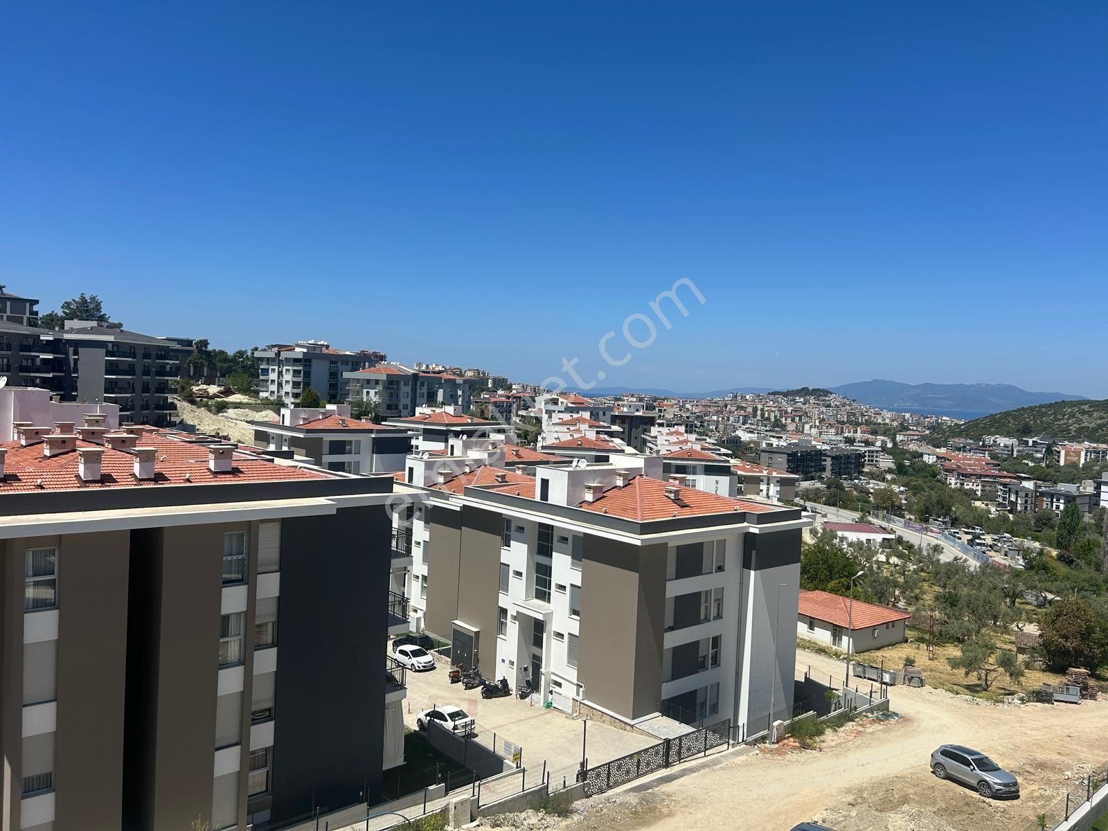 Kuşadası Otogar Üzeri Satılık 3+1 Daire - Görsel 2