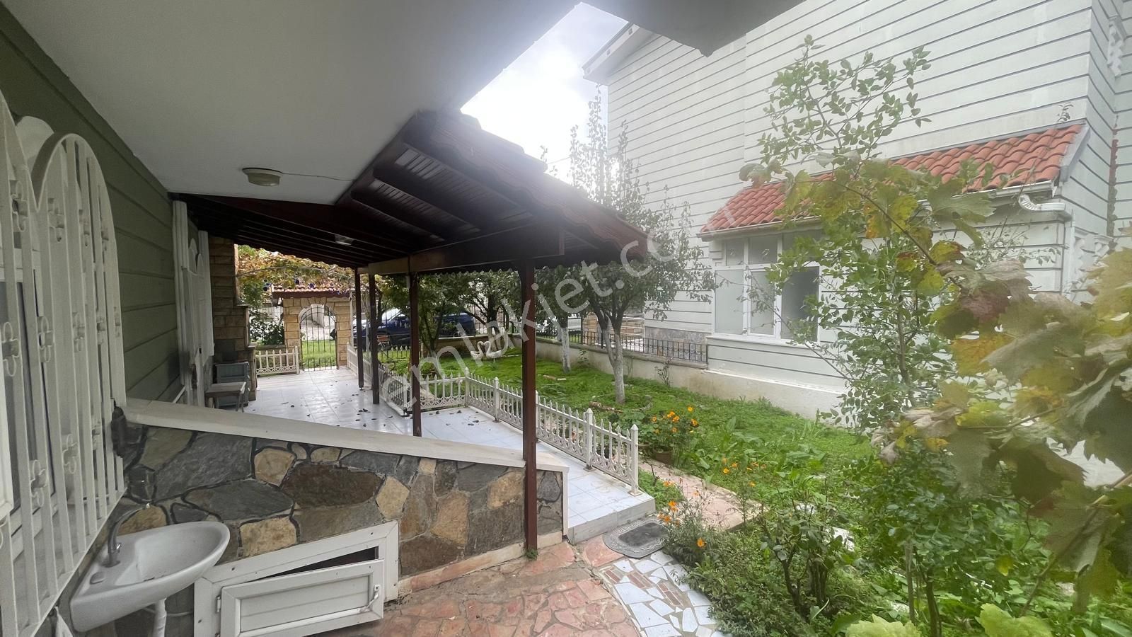 Yeniçiftlik'de Denize 250 Metre Merkezi Konu Müstakil 4+1 Villa - Görsel 22