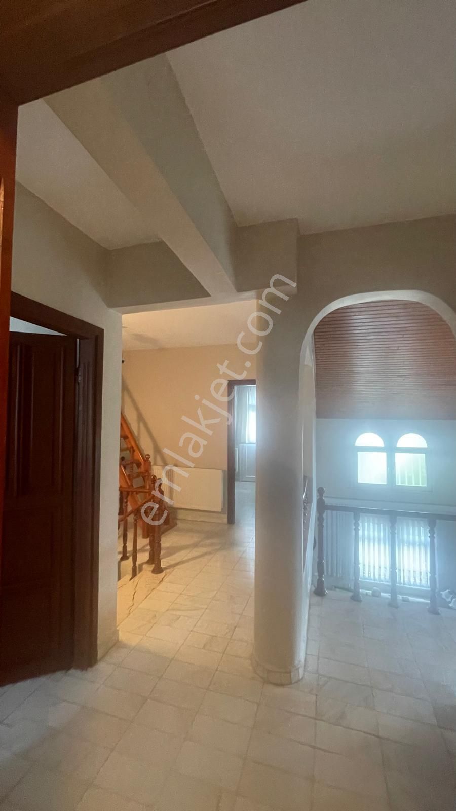 Yeniçiftlik'de Denize 250 Metre Merkezi Konu Müstakil 4+1 Villa - Görsel 7