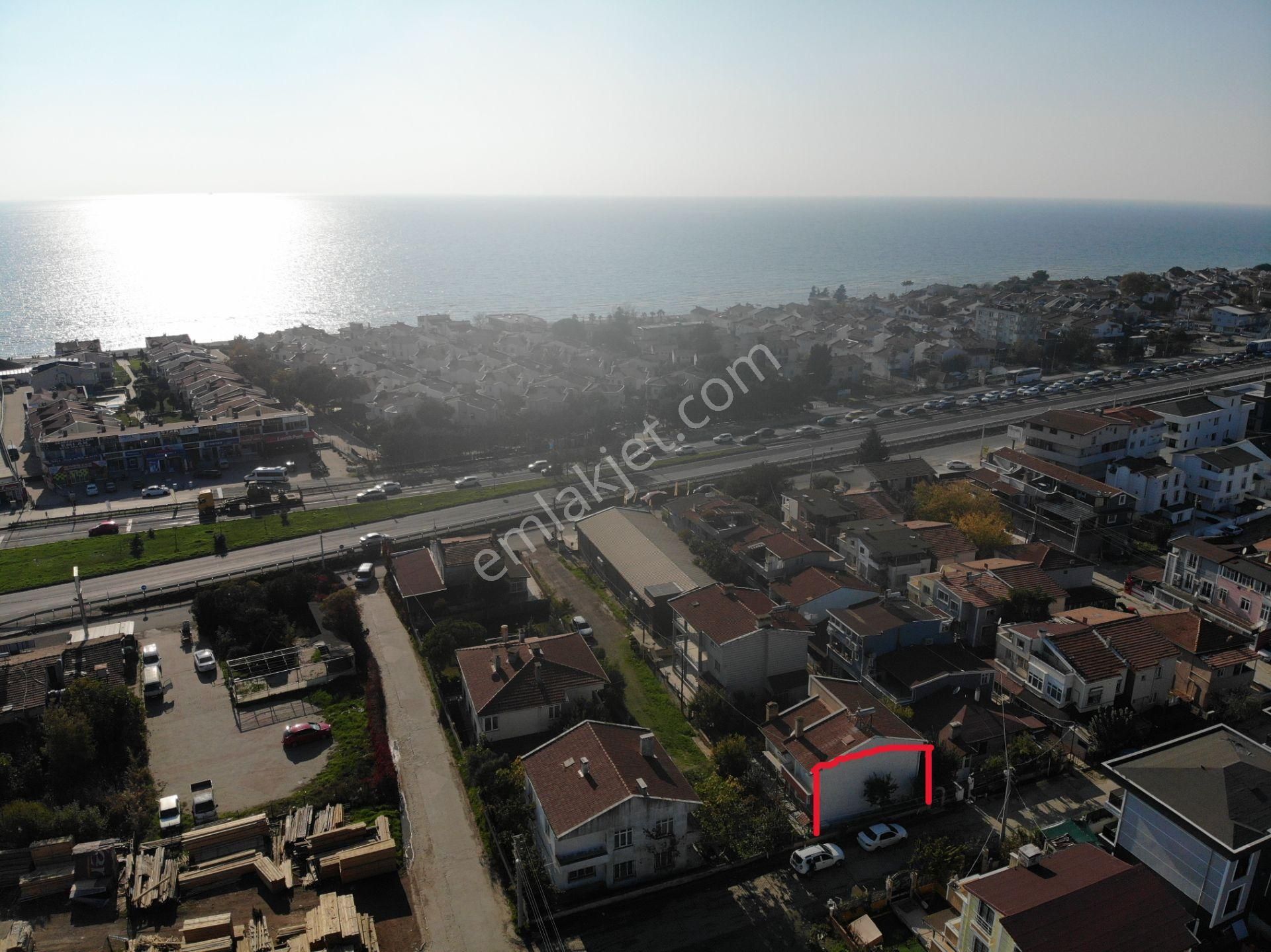 Yeniçiftlik'de Denize 250 Metre Merkezi Konu Müstakil 4+1 Villa - Görsel 4