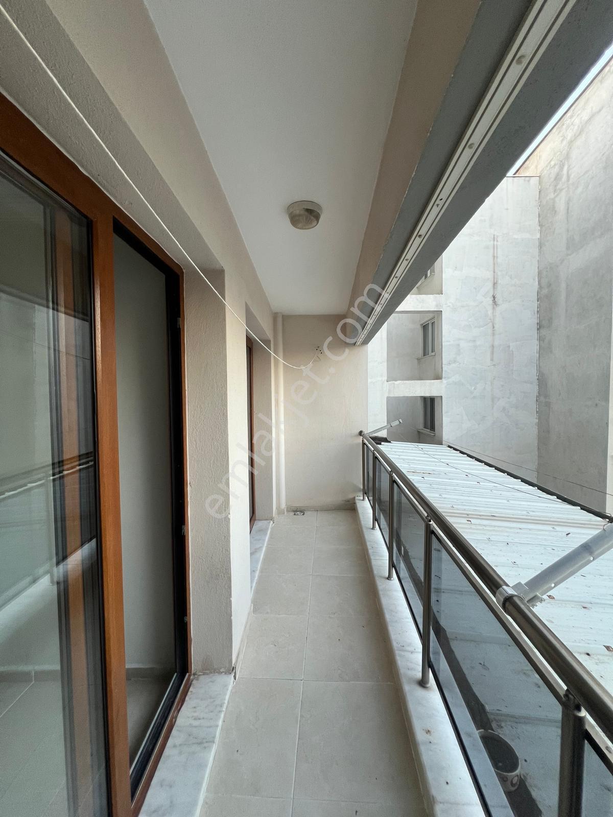 🏡atatürk Mahallesi 🏡 ✅2+1 M2 100 5 Katlınım Zemin Katı ❇️kombi Petekli - Görsel 4