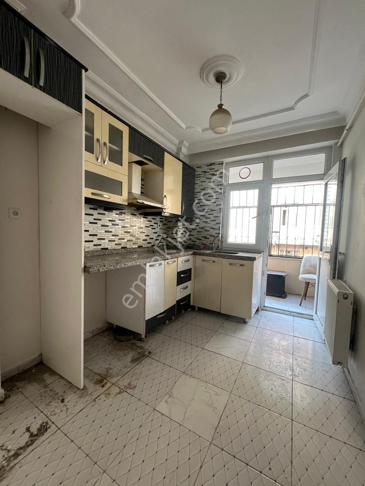 Bağlarçeşme Mahallesi 3+1 Kiralık Daire ! - Görsel 2