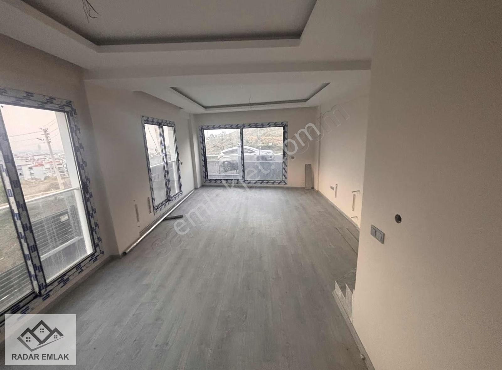 Balçova Çetinemeç'te Sıfır Deniz Ve Doğa Manzaralı Villa - Görsel 32