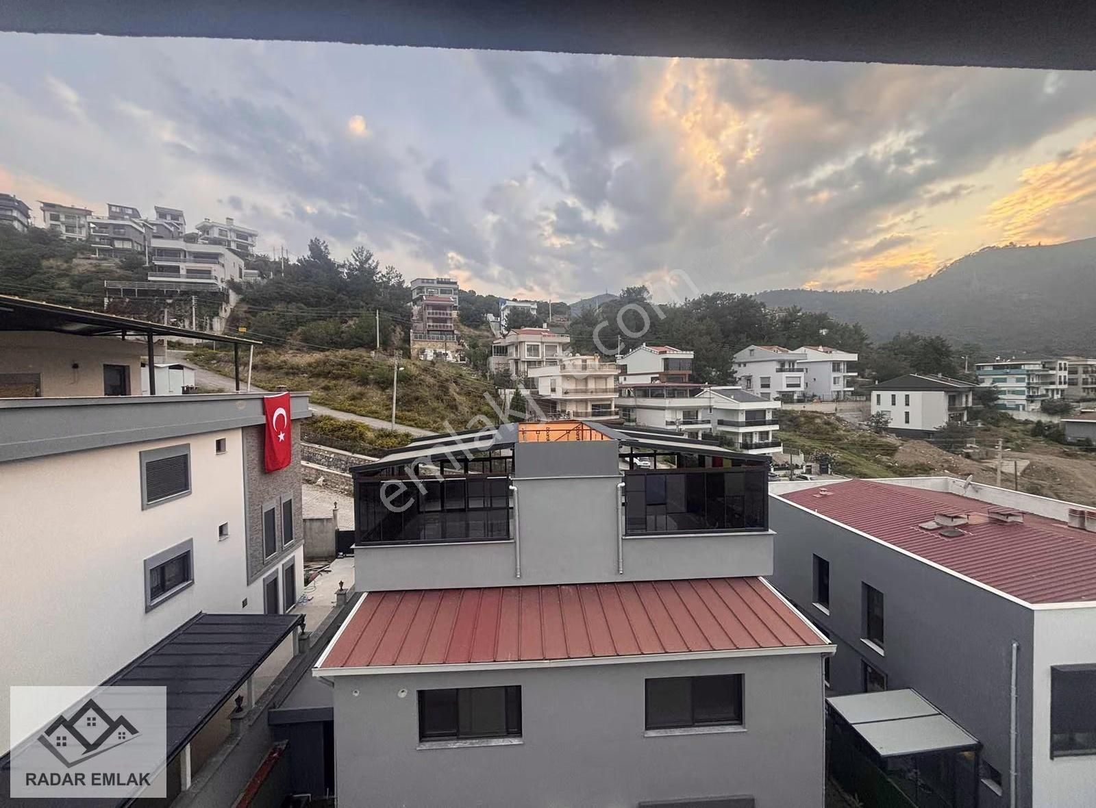 Balçova Çetinemeç'te Sıfır Deniz Ve Doğa Manzaralı Villa - Görsel 30