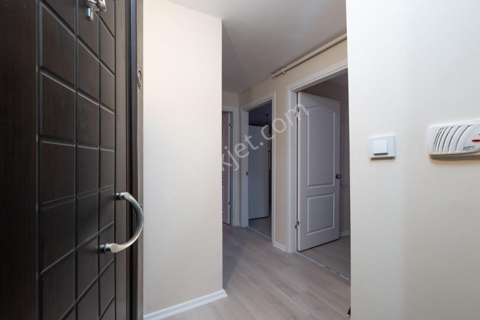 Dumlupınarda Eşyalı 1+1 Kiralık Daire - Görsel 18