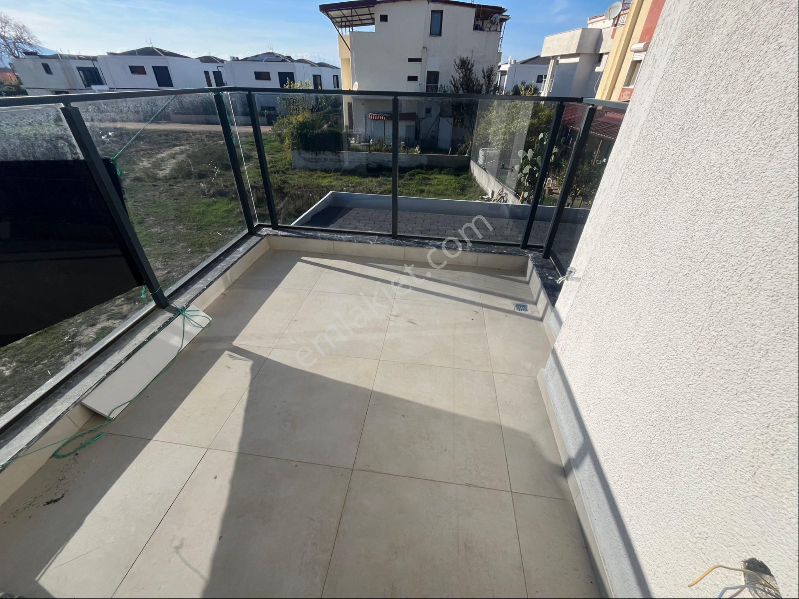 Güzelçamlı Bölgesinde Sıfır Yapı 2+1 Bahçeli Villa - Görsel 18