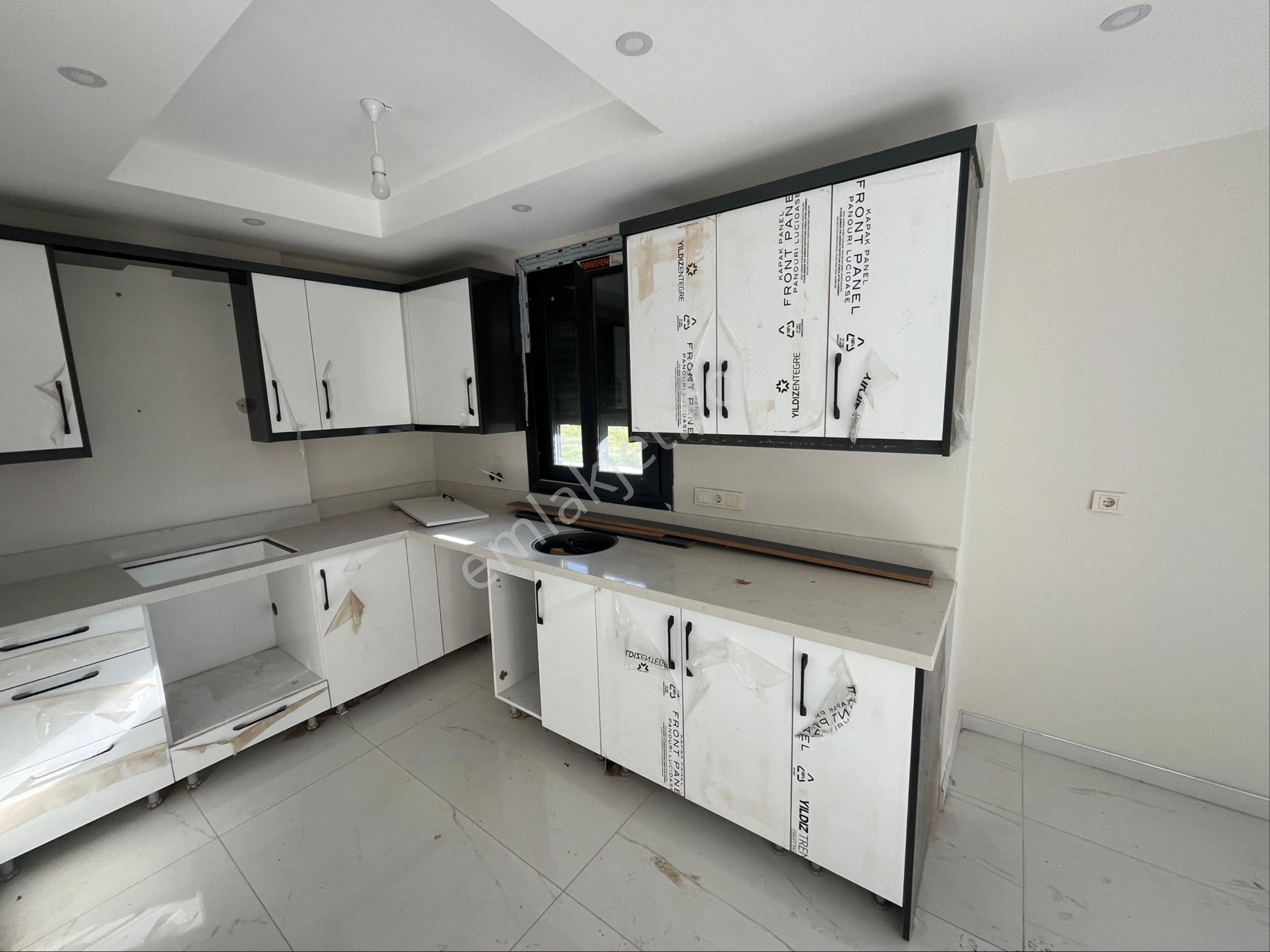 Güzelçamlı Bölgesinde Sıfır Yapı 2+1 Bahçeli Villa - Görsel 23