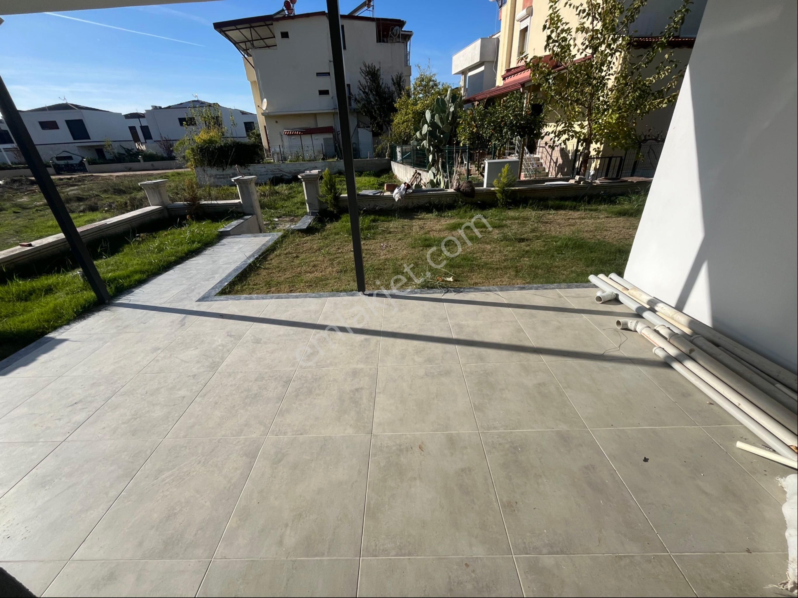 Güzelçamlı Bölgesinde Sıfır Yapı 2+1 Bahçeli Villa - Görsel 24