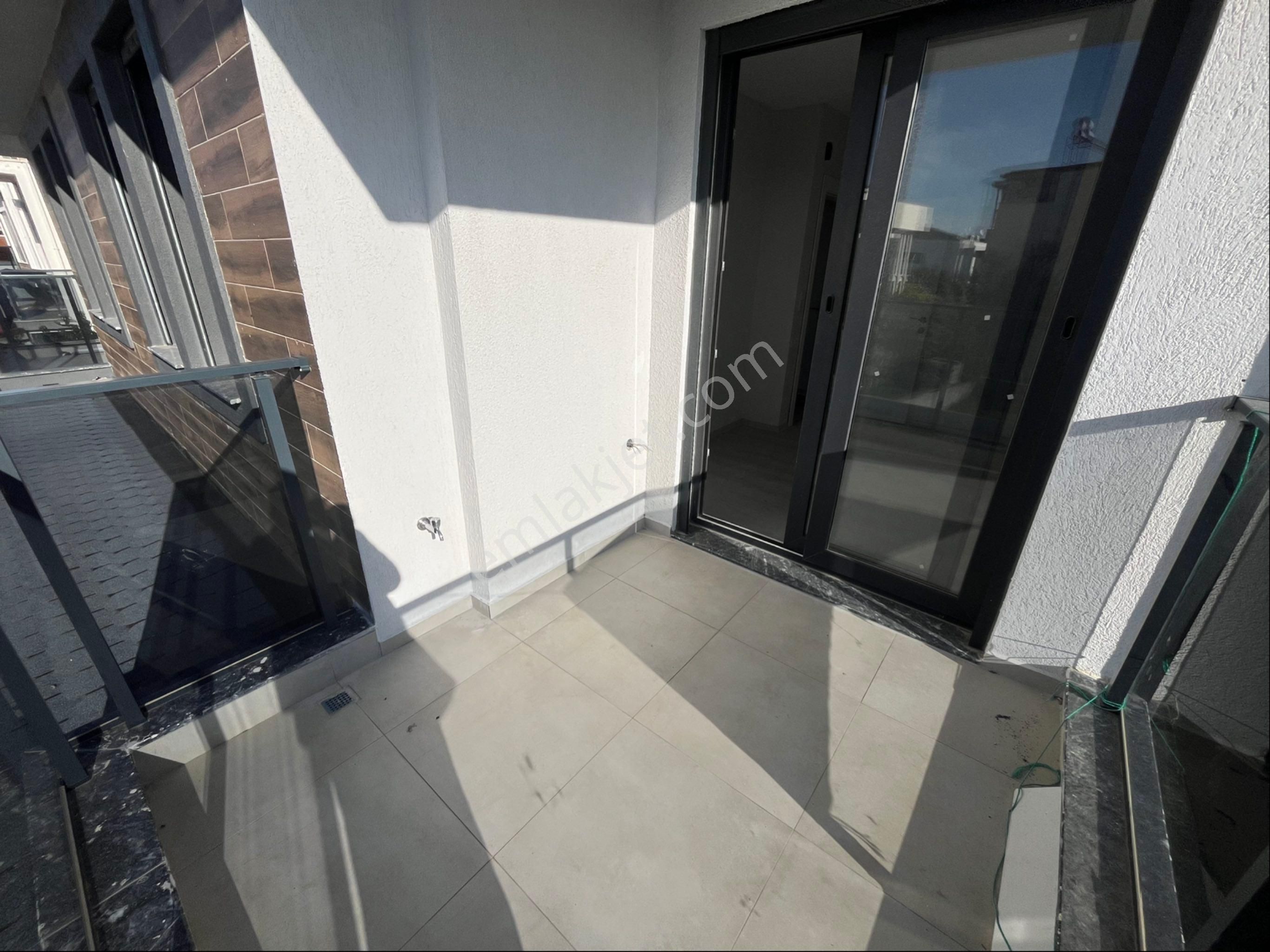 Güzelçamlı Bölgesinde Sıfır Yapı 2+1 Bahçeli Villa - Görsel 16