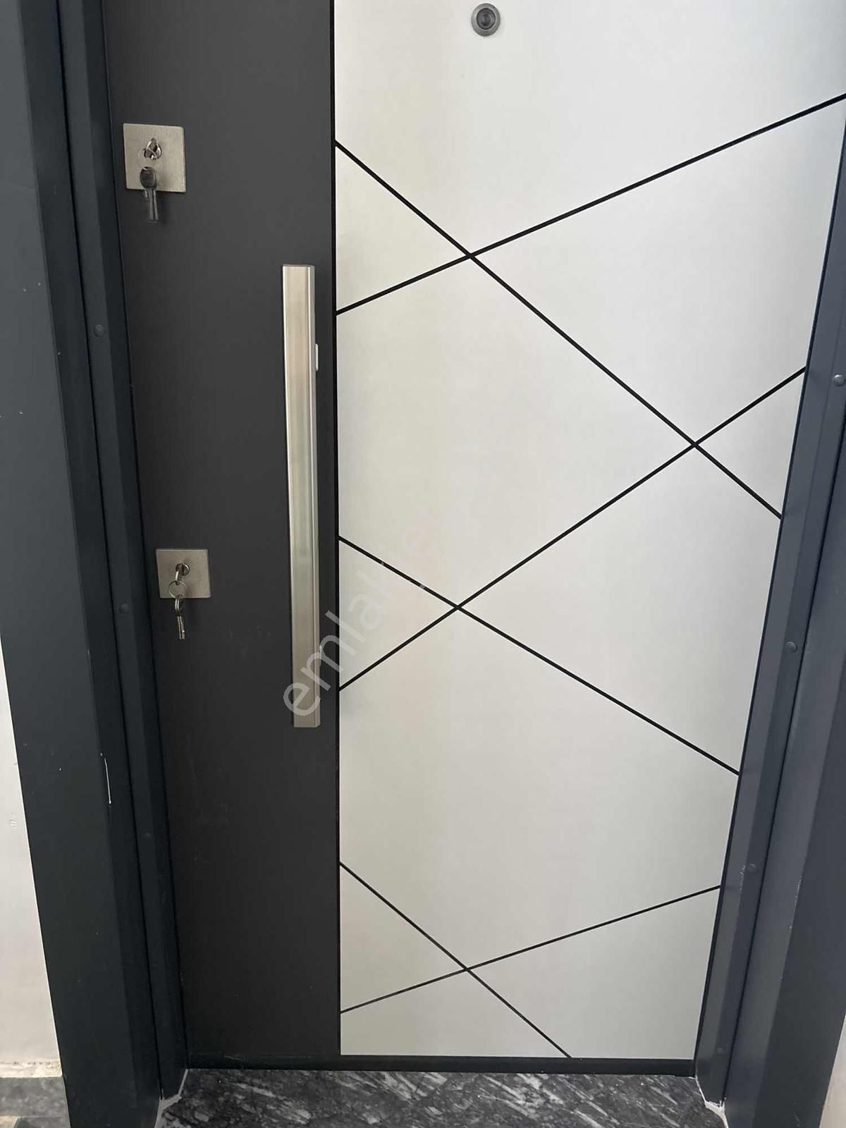 Ilıca Da Deniz Manzaralı 1+1 Satılık Daire... - Görsel 2