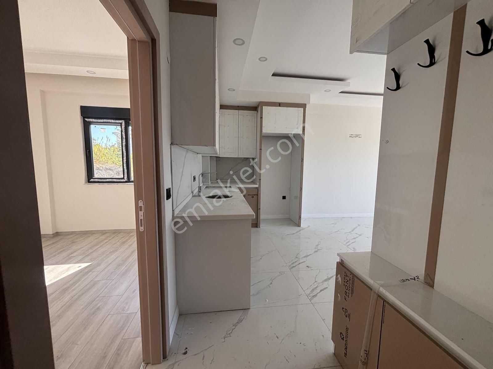 Ilıca Da Deniz Manzaralı 1+1 Satılık Daire... - Görsel 9