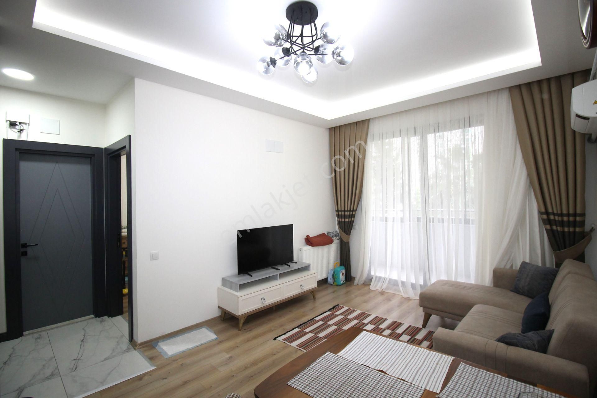 Retro’dan Tece’de Lüks Konsept Site İçerisinde Eşyalı 1+1 - Görsel 12