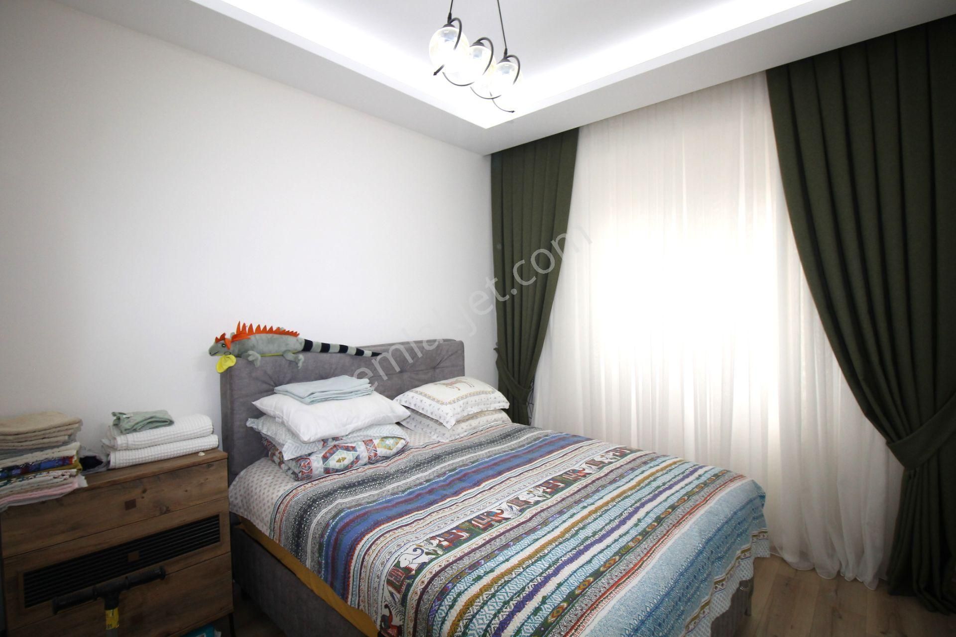 Retro’dan Tece’de Lüks Konsept Site İçerisinde Eşyalı 1+1 - Görsel 13