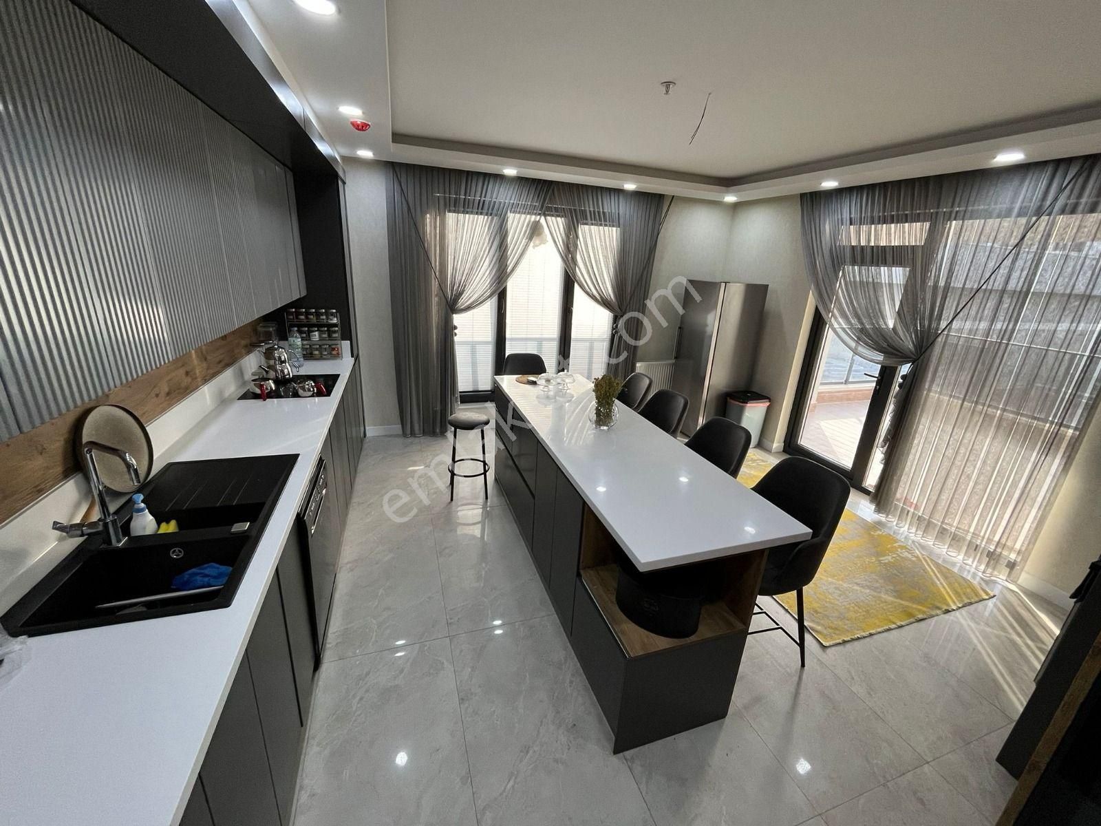 Ovacık Mevkii'de 4.5+1 Muazzam Site Dairesi! - Görsel 3