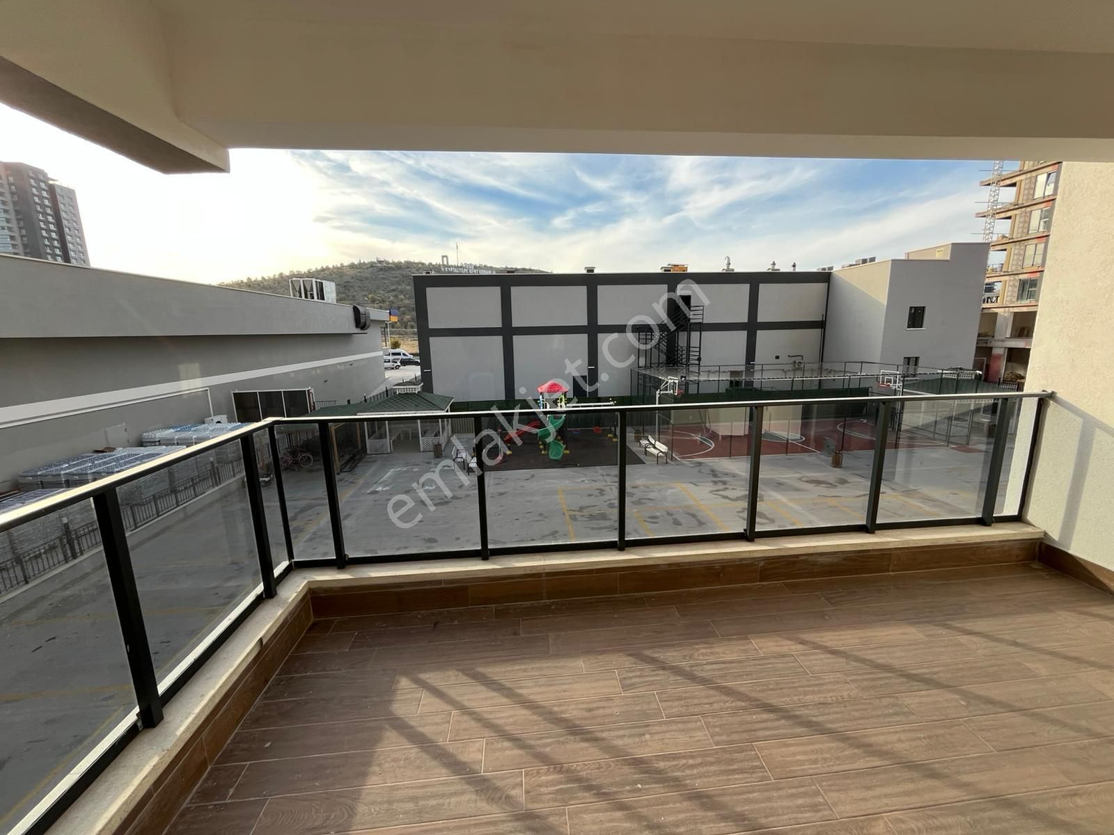 Ovacık Mevkii'de 4.5+1 Muazzam Site Dairesi! - Görsel 9