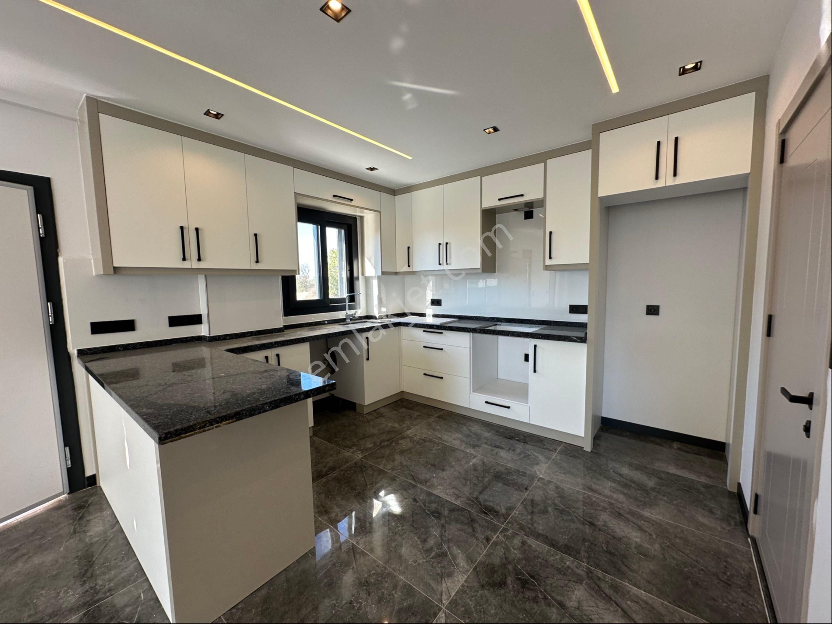 Didimde 3+1 Lüks Sıfır Havuzlu Villa - Görsel 9