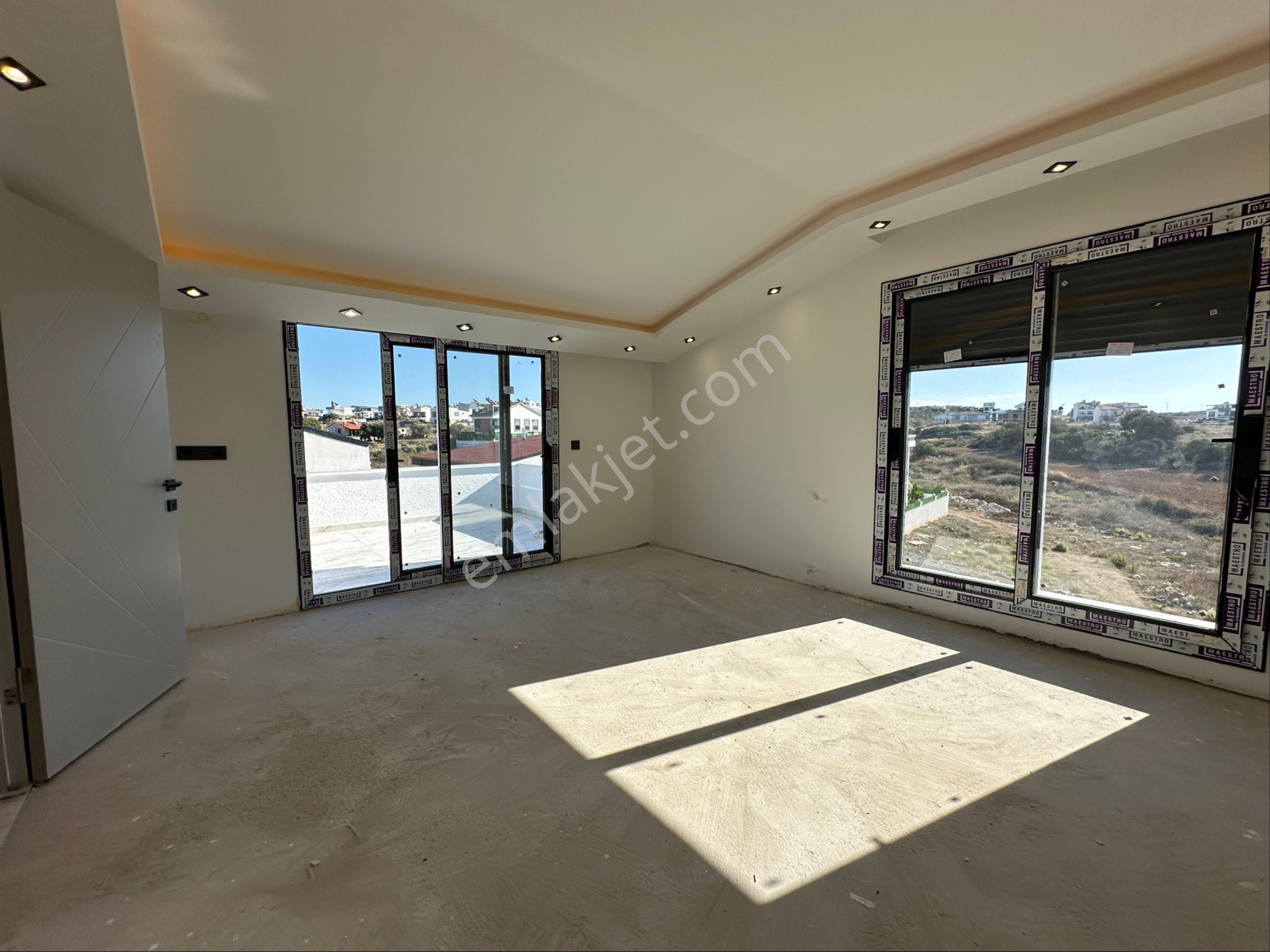 Didimde Havuzlu Teraslı Kamelyalı 3+1 Sıfır Lüks Villa - Görsel 24